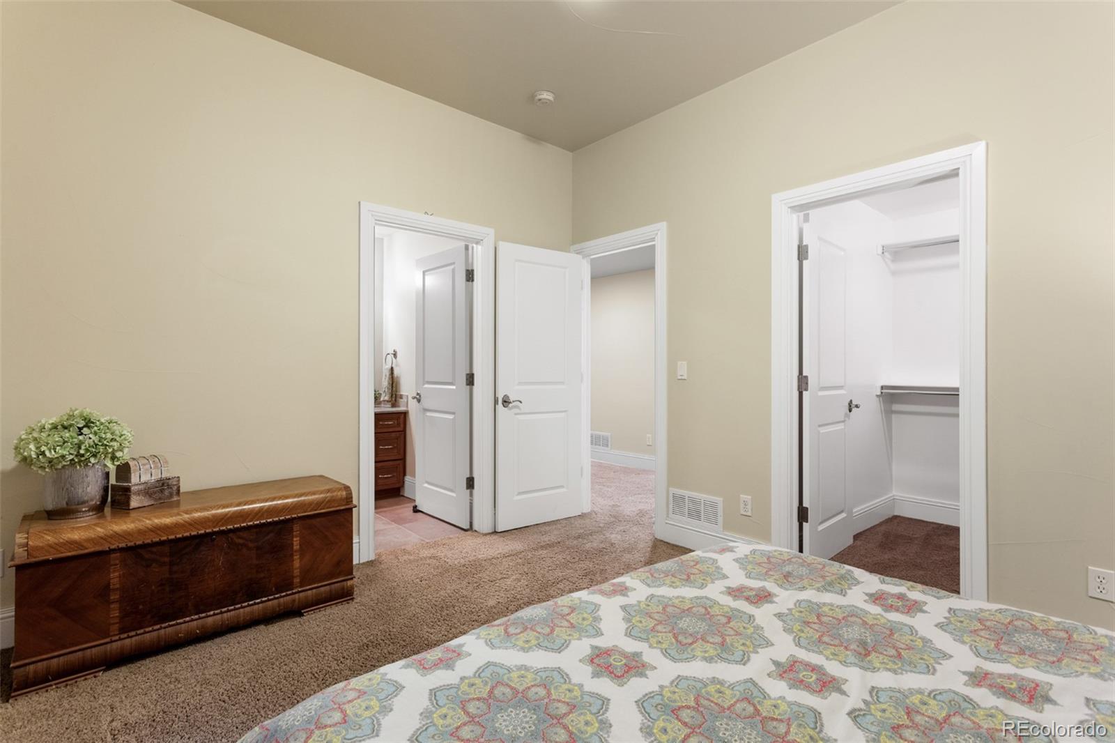 MLS Image #47 for 2486 s monroe st. street,denver, Colorado