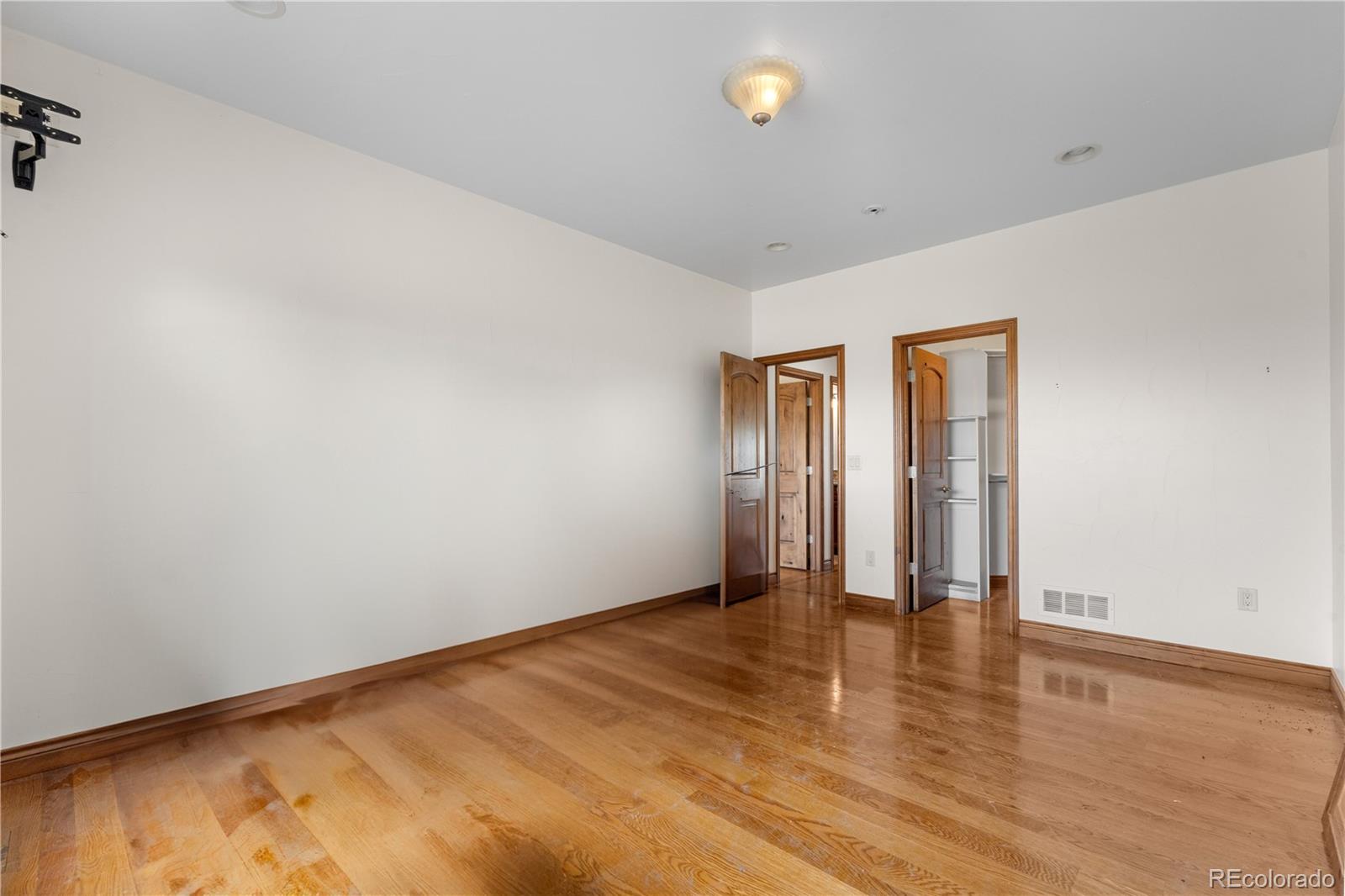 MLS Image #21 for 1195 w 70th avenue,denver, Colorado