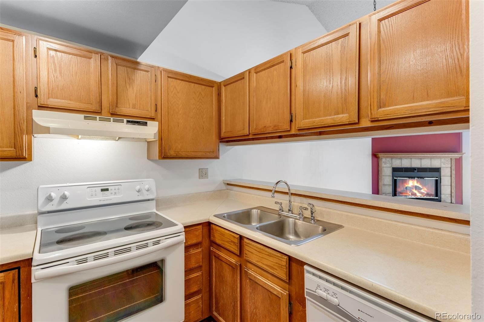 MLS Image #4 for 2960 w stuart street,fort collins, Colorado