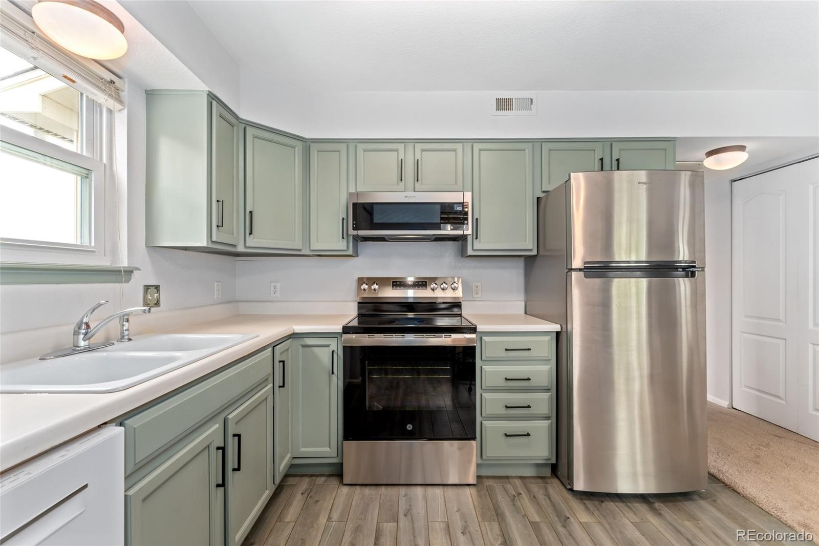 MLS Image #10 for 1670 s deframe street,lakewood, Colorado