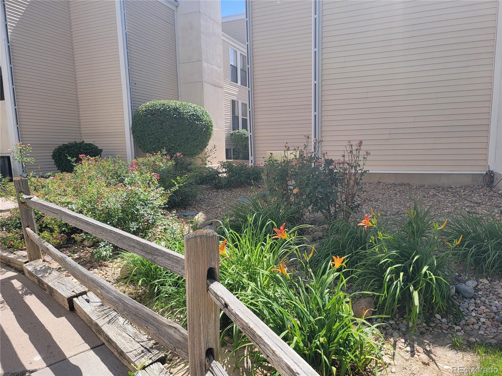 MLS Image #14 for 15202 e hampden circle,aurora, Colorado