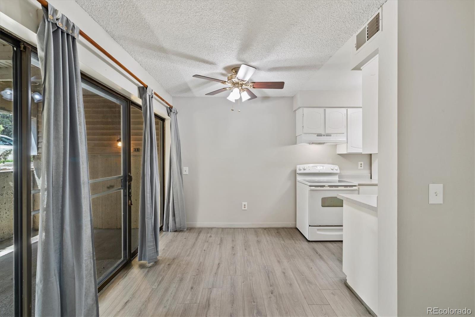 MLS Image #26 for 15202 e hampden circle,aurora, Colorado