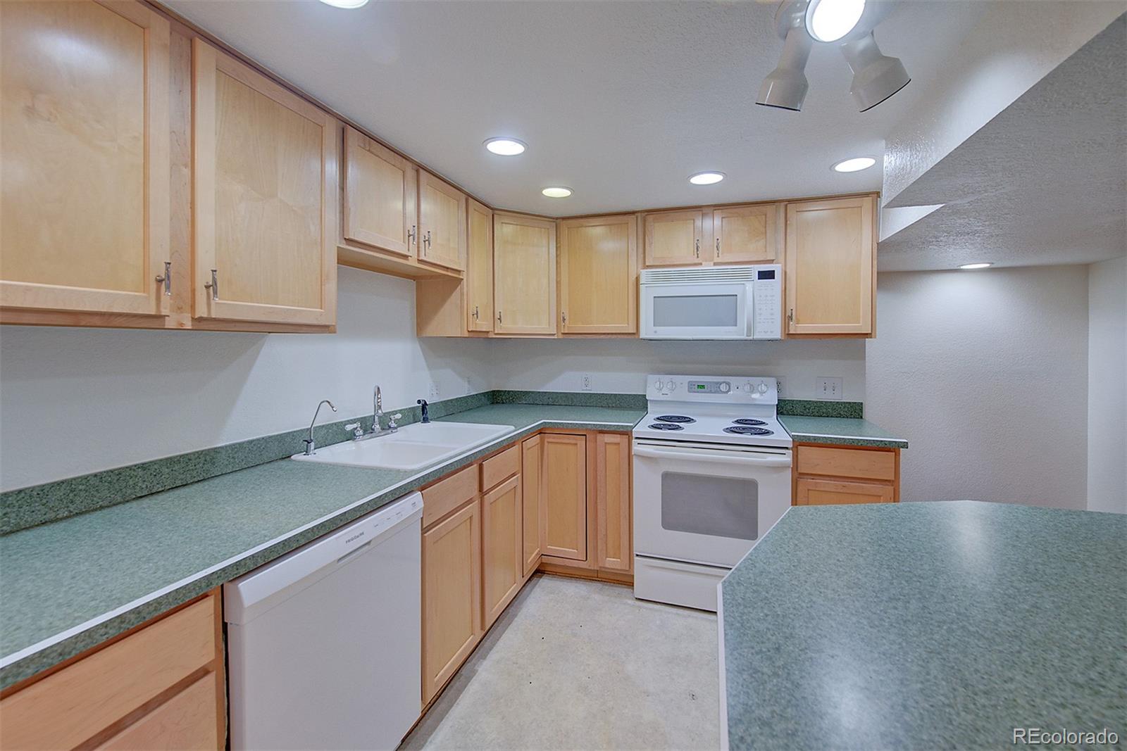 MLS Image #38 for 5723  zephyr street,arvada, Colorado