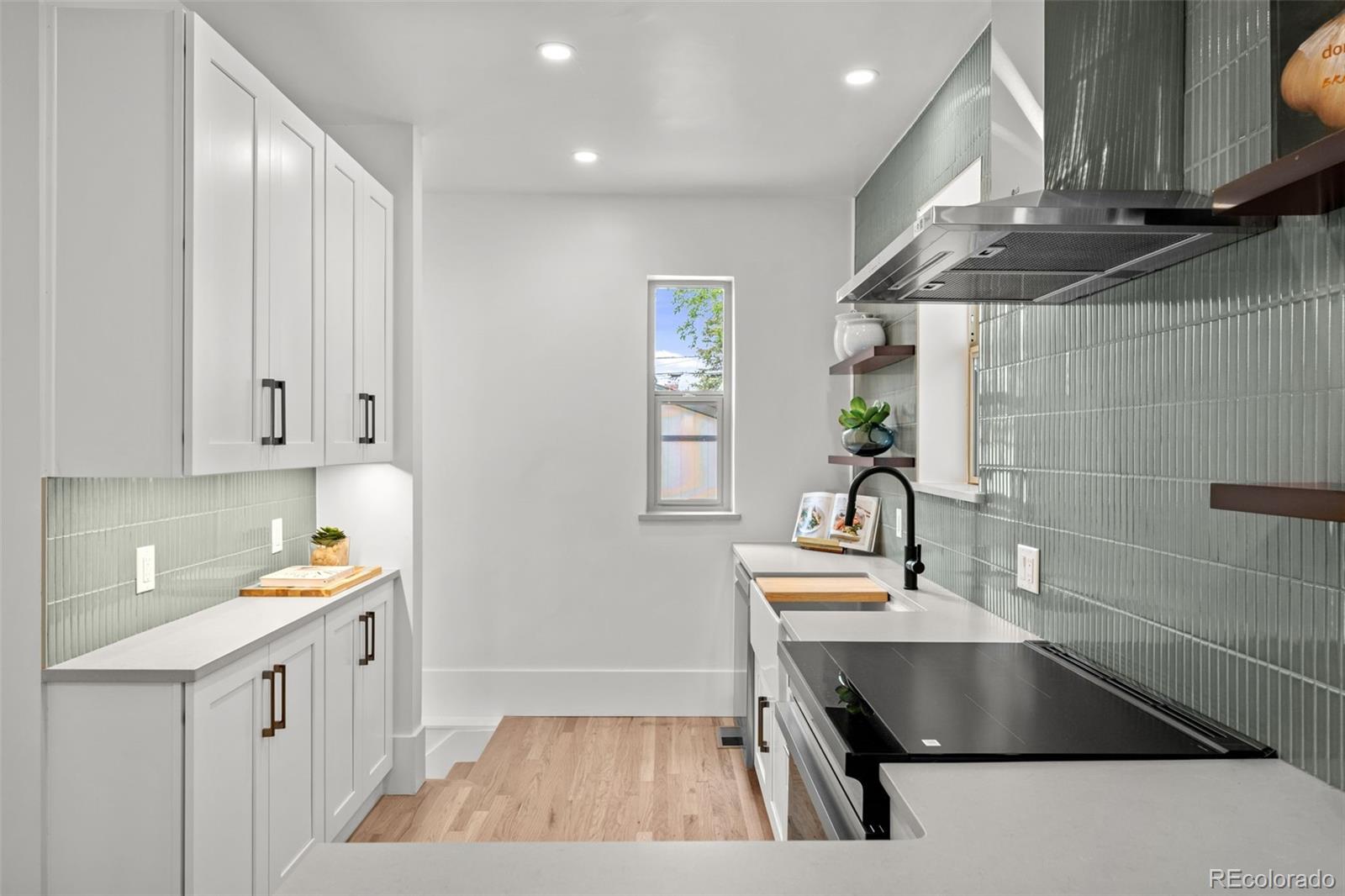 MLS Image #10 for 2569  forest street,denver, Colorado