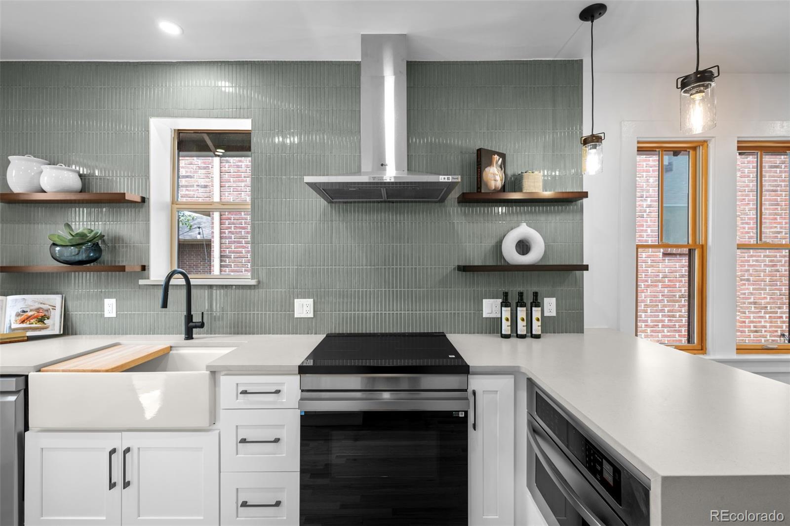 MLS Image #11 for 2569  forest street,denver, Colorado