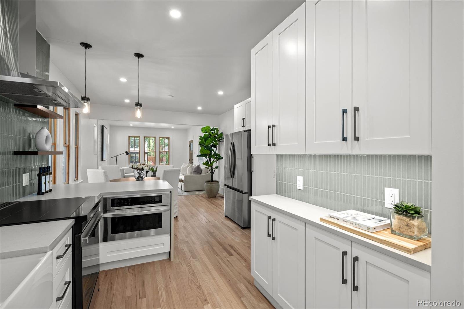 MLS Image #13 for 2569  forest street,denver, Colorado