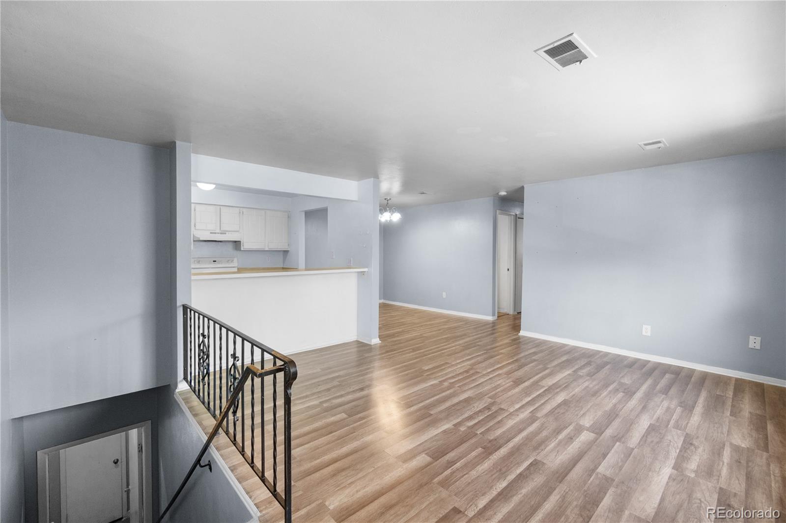 MLS Image #3 for 1155 s fairplay circle,aurora, Colorado