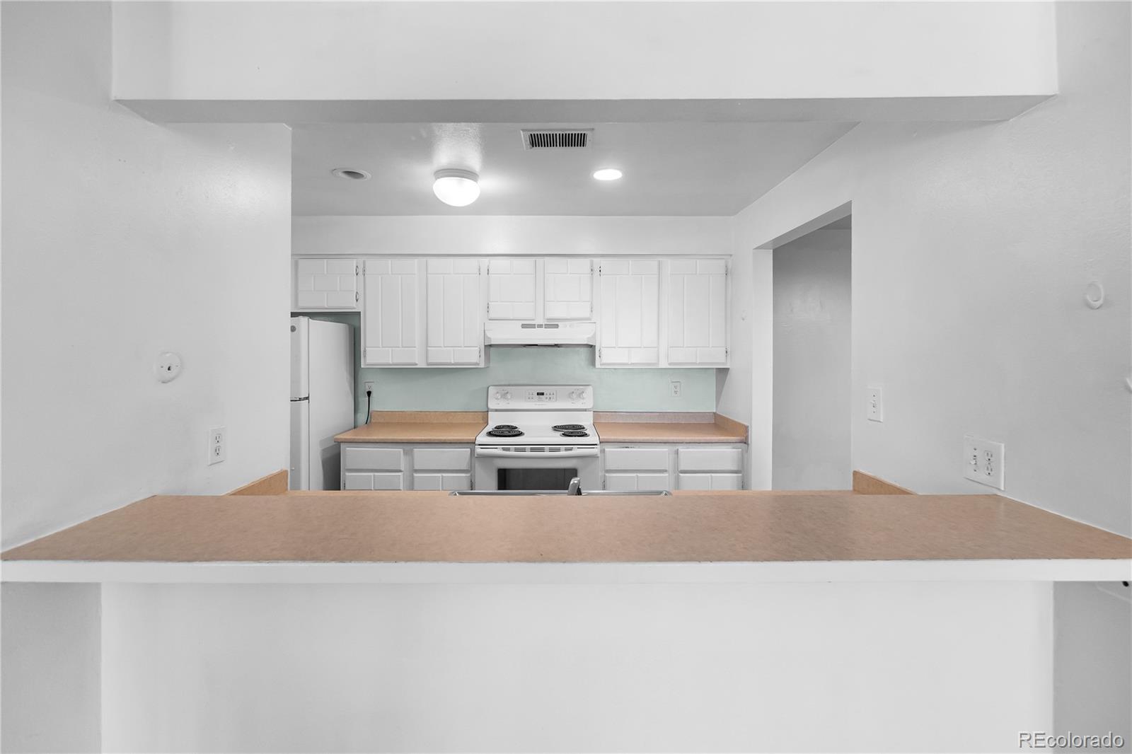 MLS Image #8 for 1155 s fairplay circle,aurora, Colorado