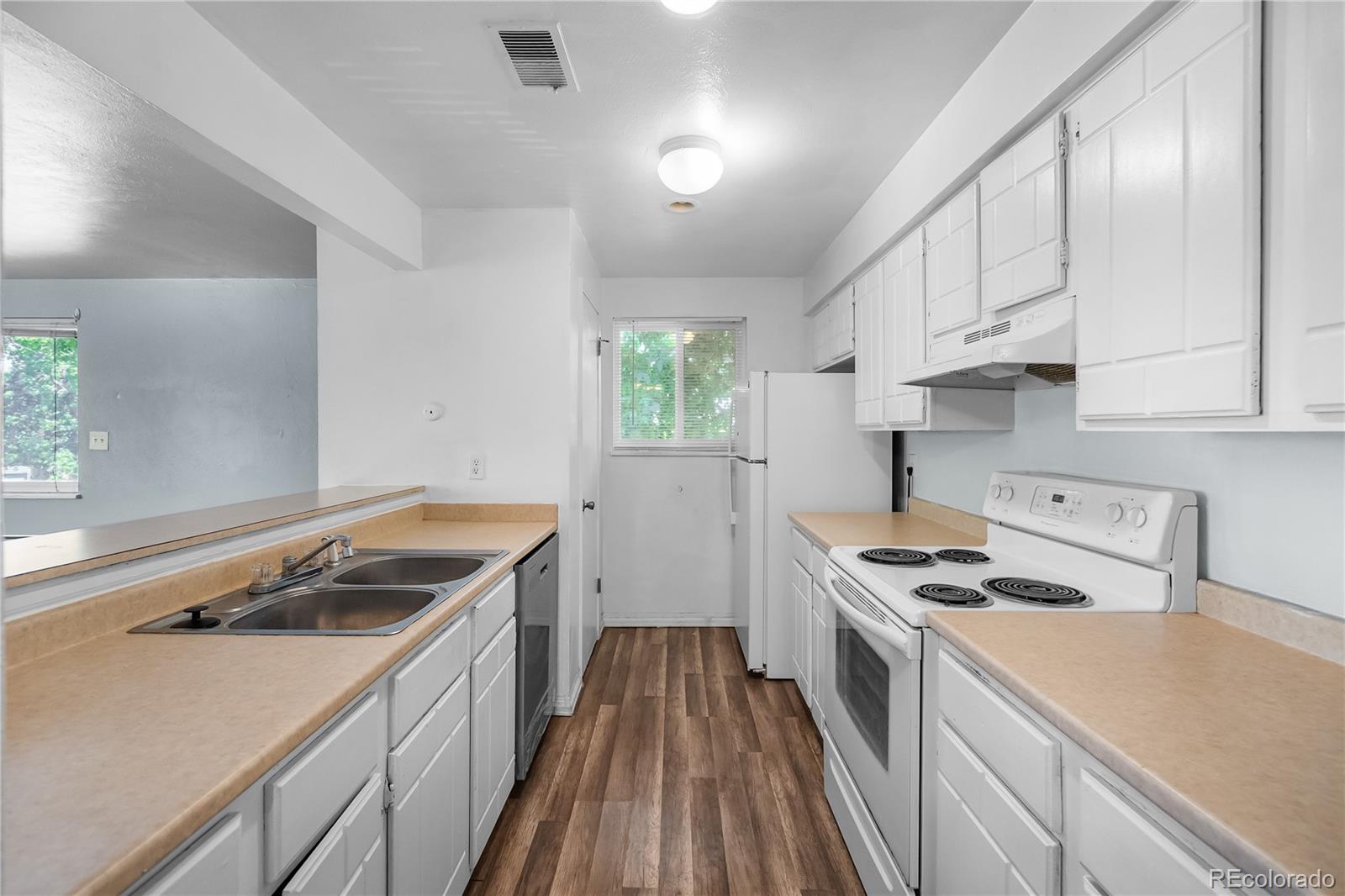 MLS Image #9 for 1155 s fairplay circle,aurora, Colorado