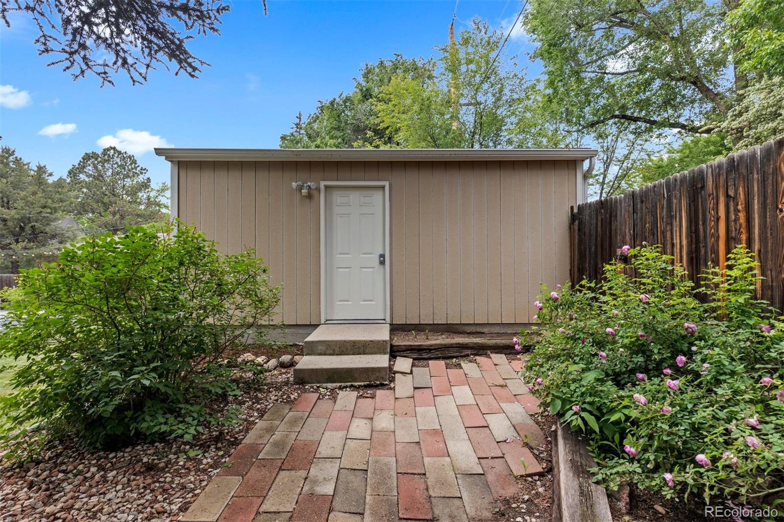 MLS Image #39 for 3209 e yale way,denver, Colorado