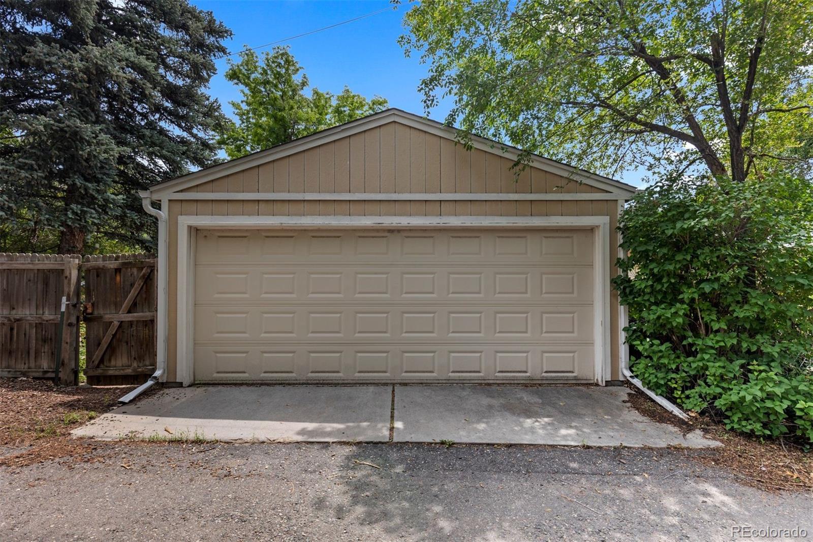 MLS Image #40 for 3209 e yale way,denver, Colorado