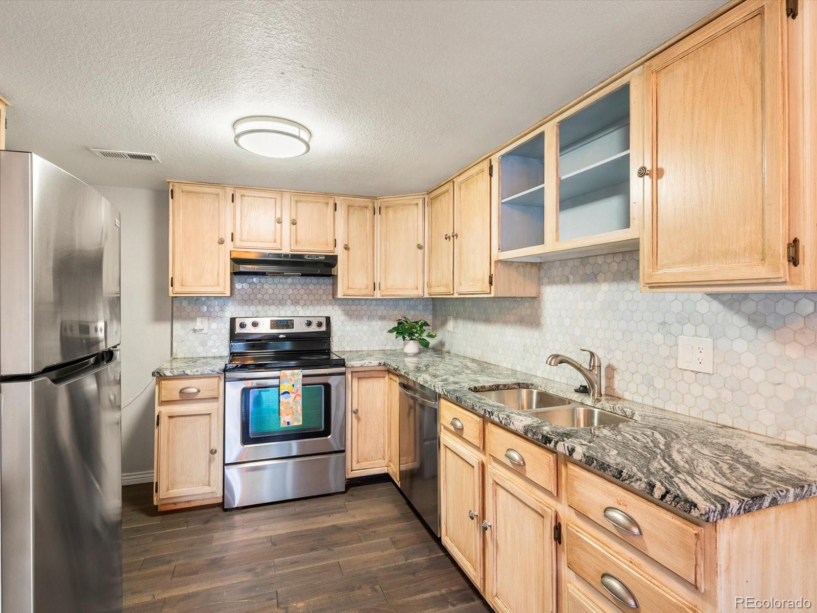 MLS Image #11 for 12599  elm street,thornton, Colorado