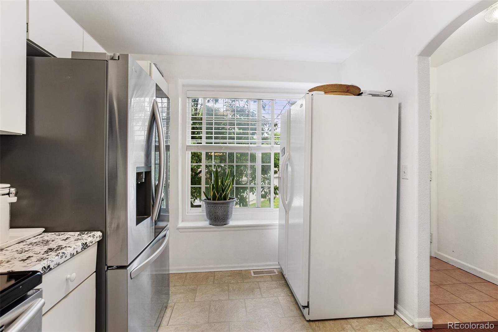 MLS Image #6 for 1885 s quebec way,denver, Colorado