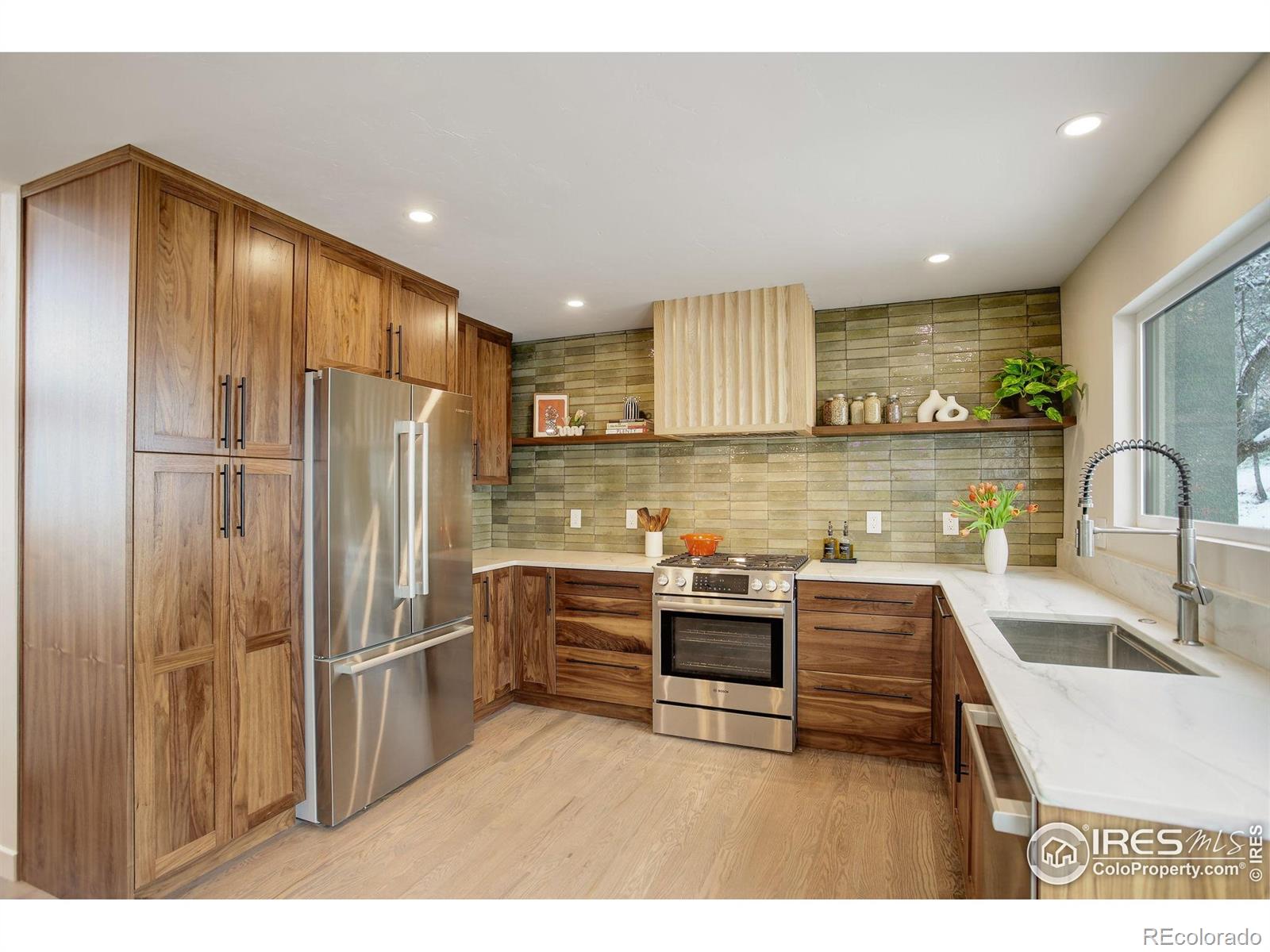 MLS Image #4 for 1048  westview drive,boulder, Colorado