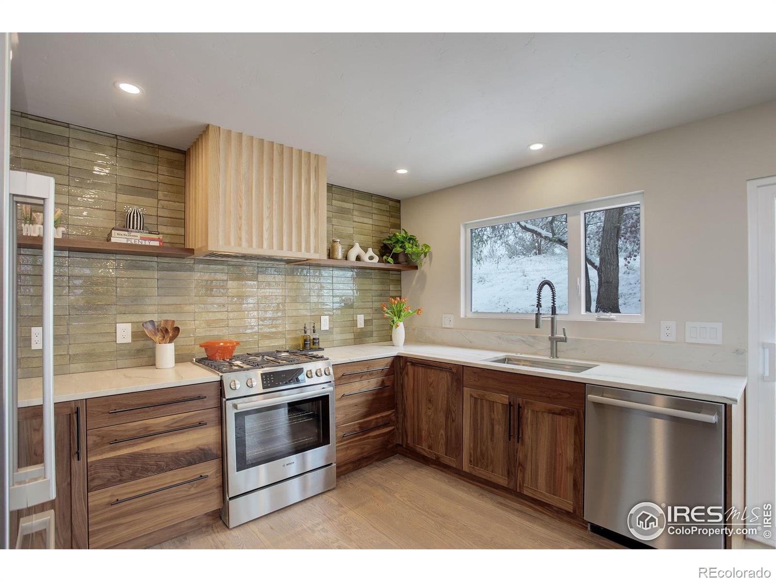 MLS Image #5 for 1048  westview drive,boulder, Colorado