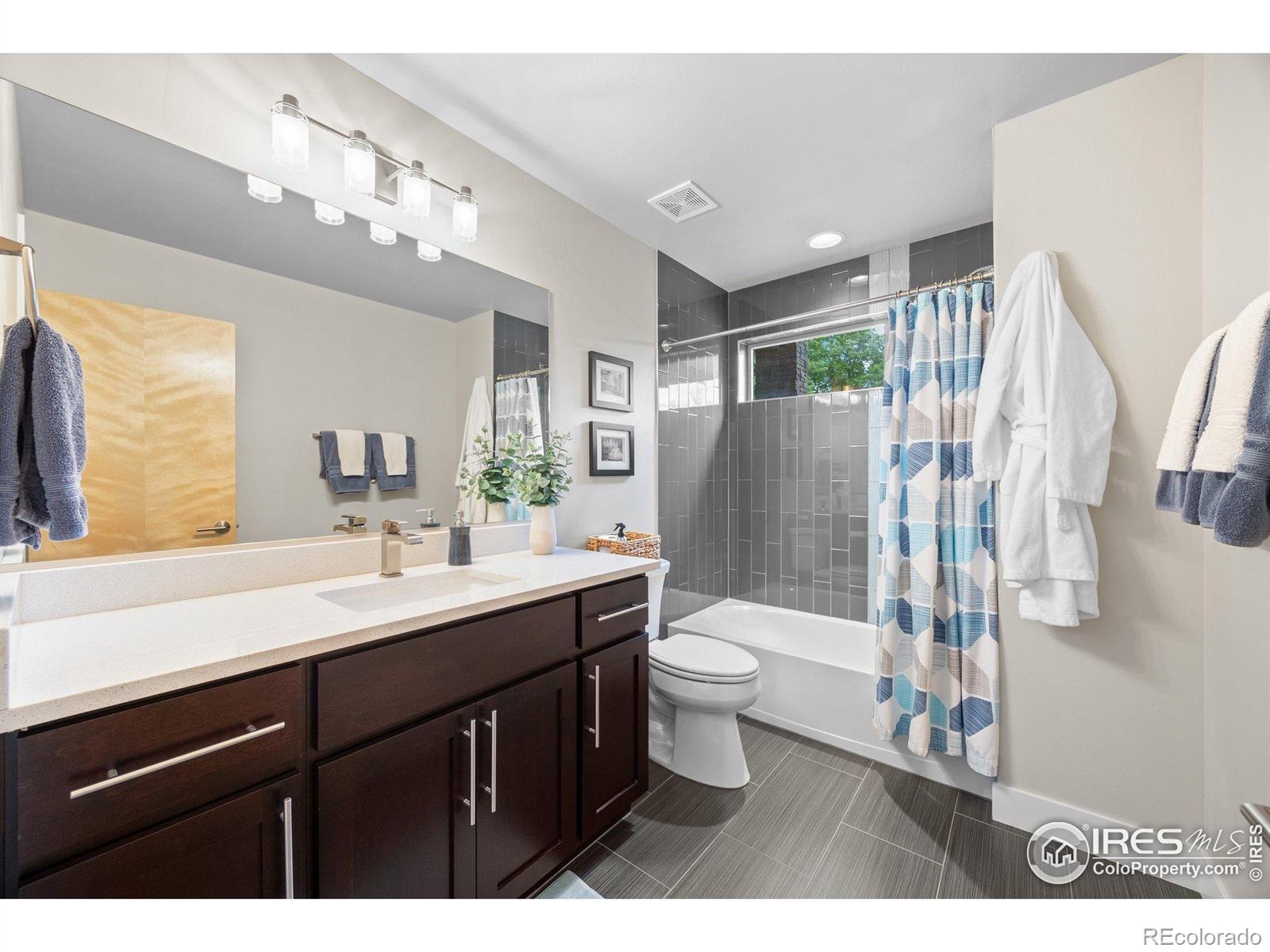 MLS Image #17 for 3845 n raleigh street,denver, Colorado