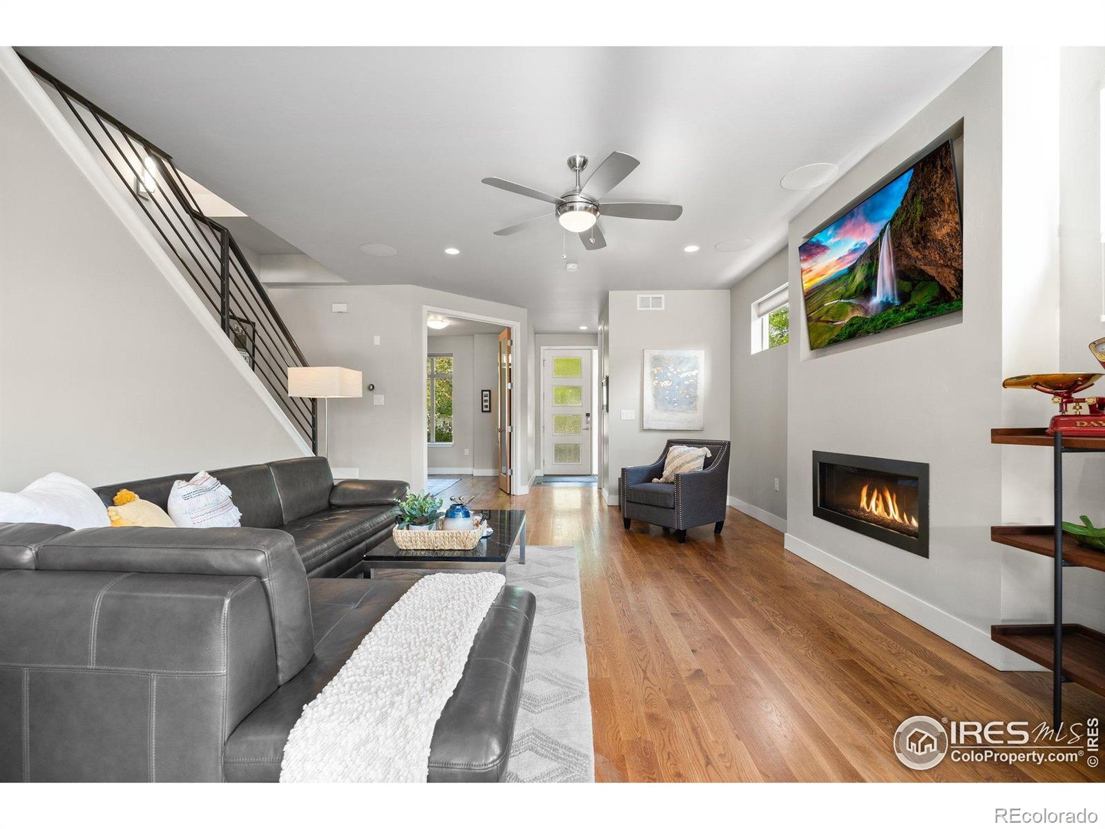 MLS Image #5 for 3845 n raleigh street,denver, Colorado