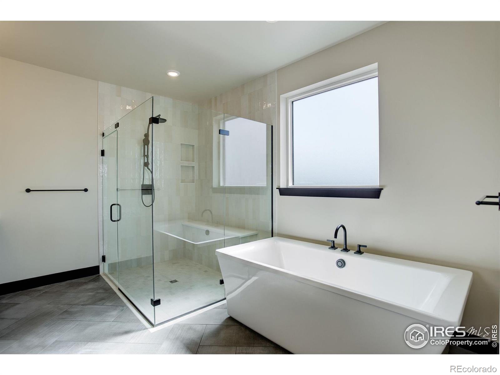 MLS Image #23 for 1778  peak loop,broomfield, Colorado