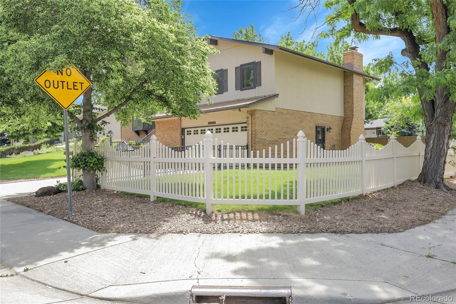 MLS Image #2 for 11936 e oregon circle,aurora, Colorado