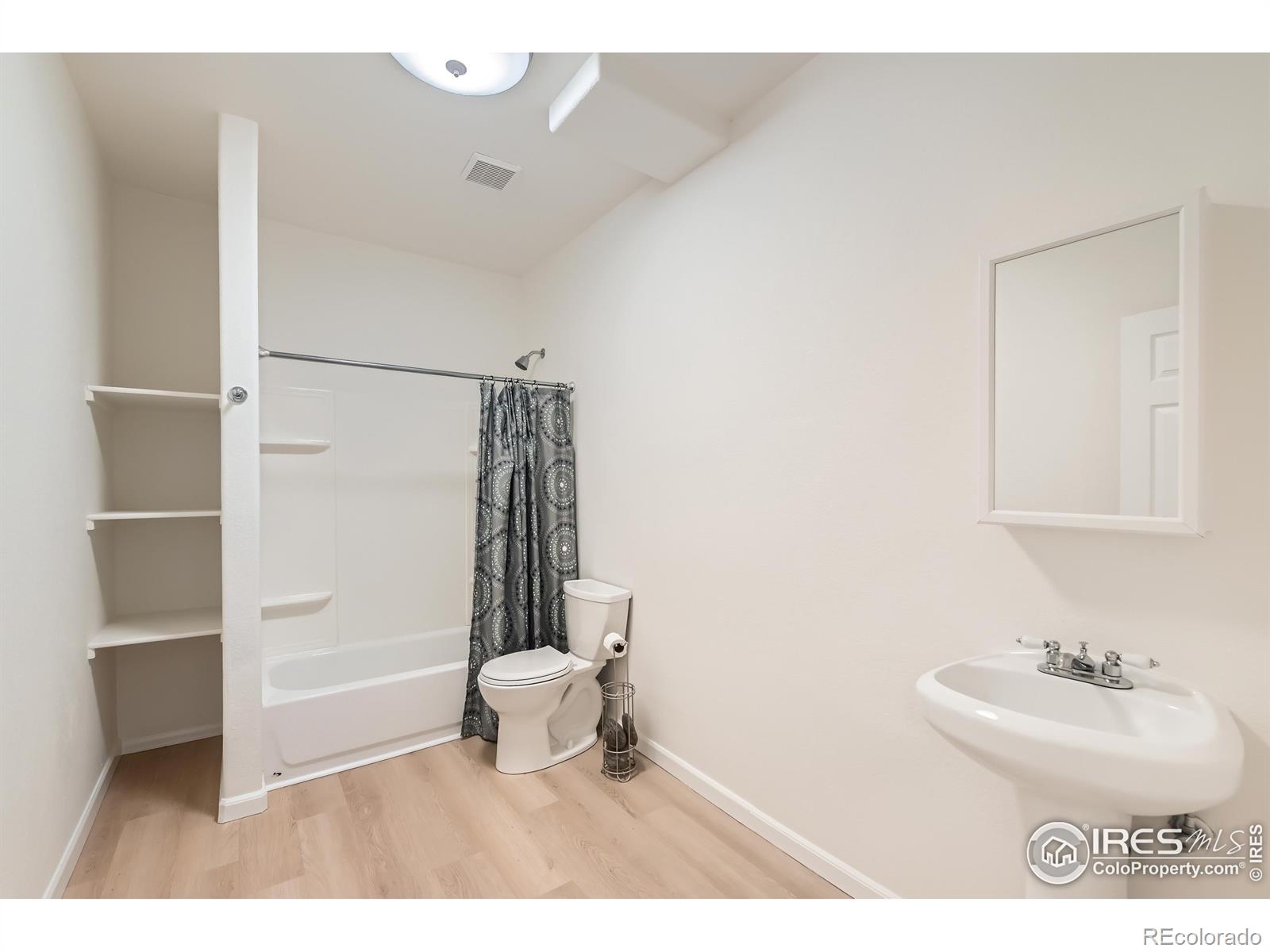 MLS Image #26 for 1005  creek court,longmont, Colorado
