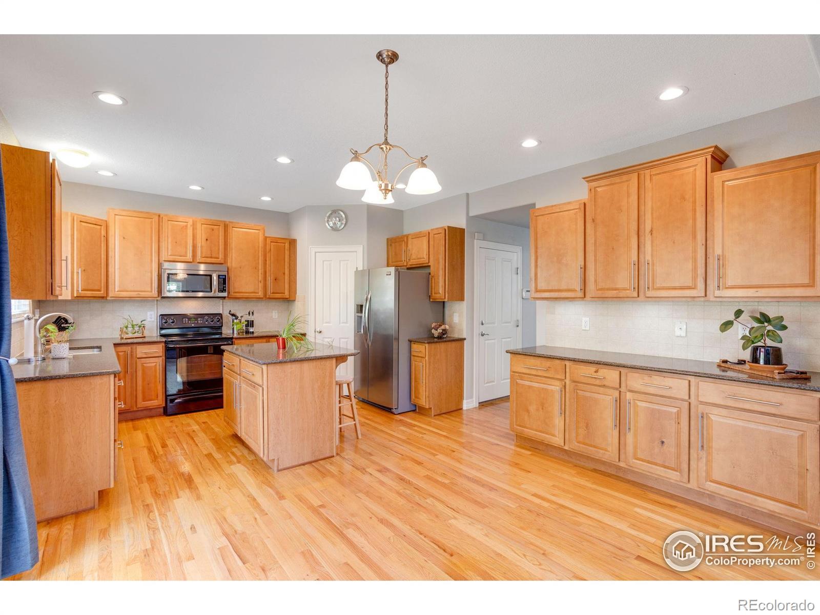 MLS Image #3 for 3007  sedgwick court,loveland, Colorado