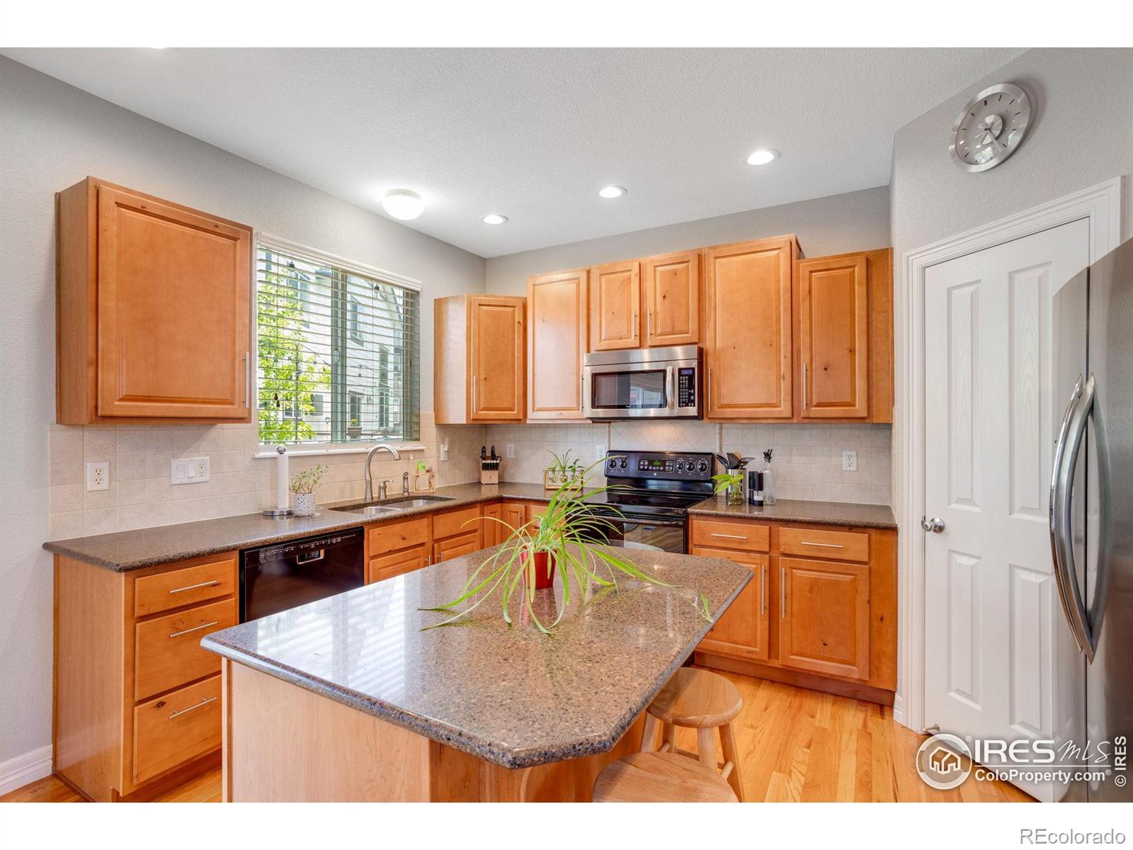 MLS Image #4 for 3007  sedgwick court,loveland, Colorado