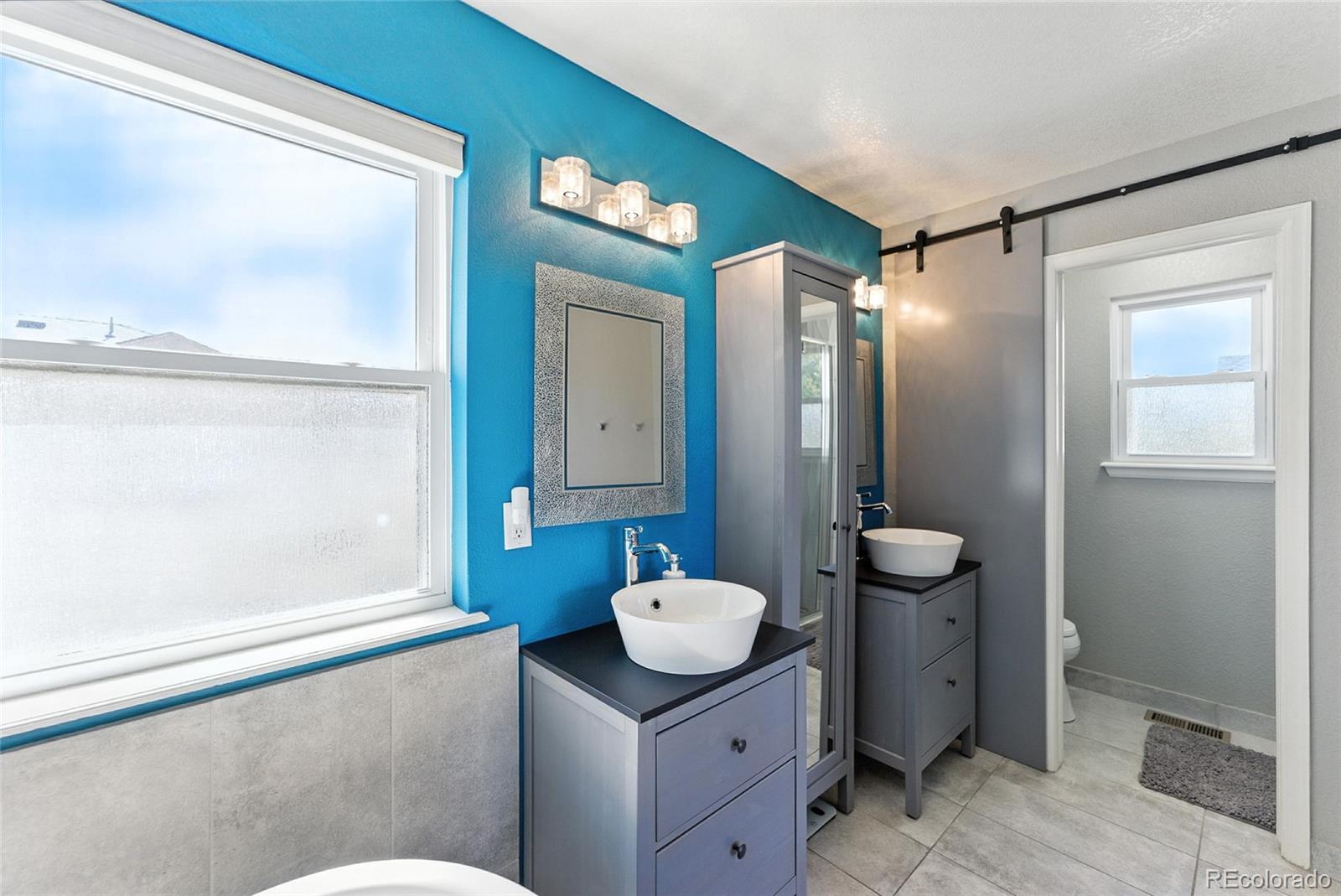 MLS Image #12 for 10116  wyandott circle,denver, Colorado