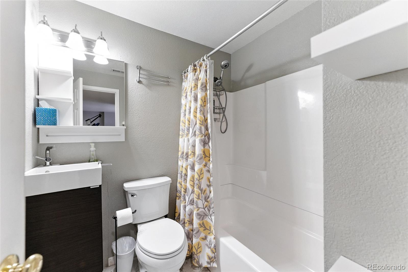 MLS Image #20 for 10116  wyandott circle,denver, Colorado