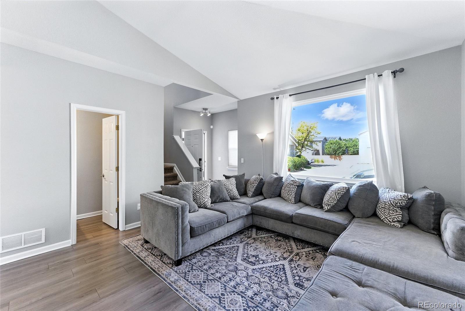 MLS Image #3 for 10116  wyandott circle,denver, Colorado