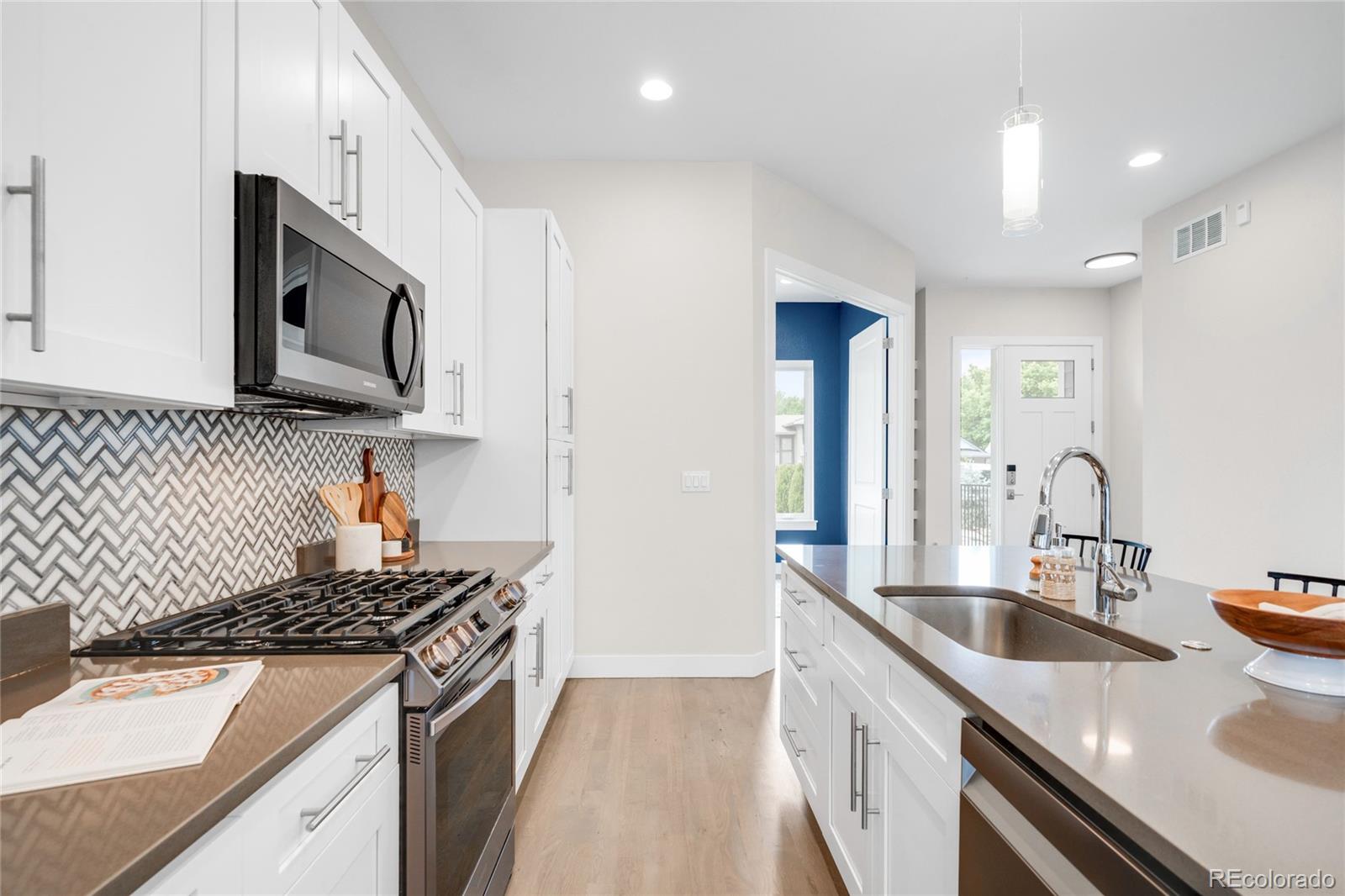 MLS Image #7 for 4730 s acoma street,englewood, Colorado