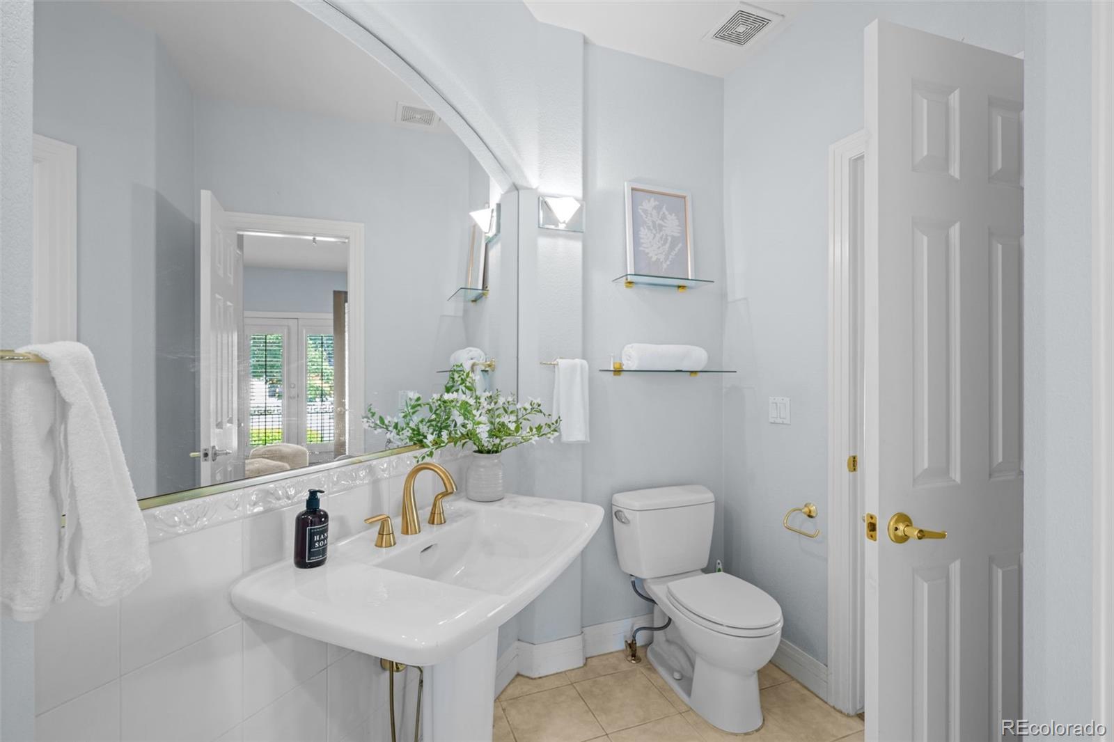 MLS Image #25 for 222 s olive street,denver, Colorado