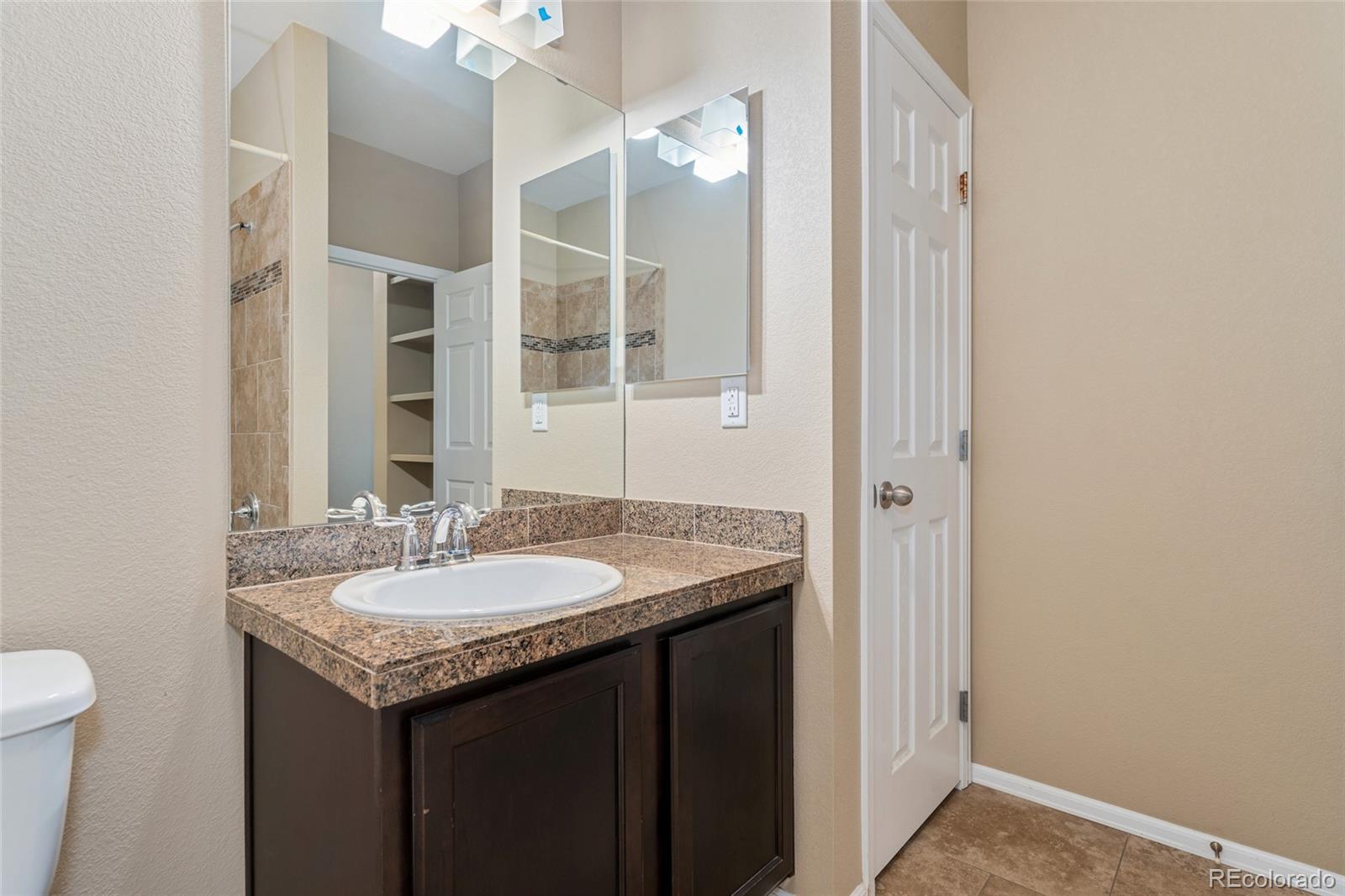 MLS Image #17 for 9637 e 5th avenue,denver, Colorado