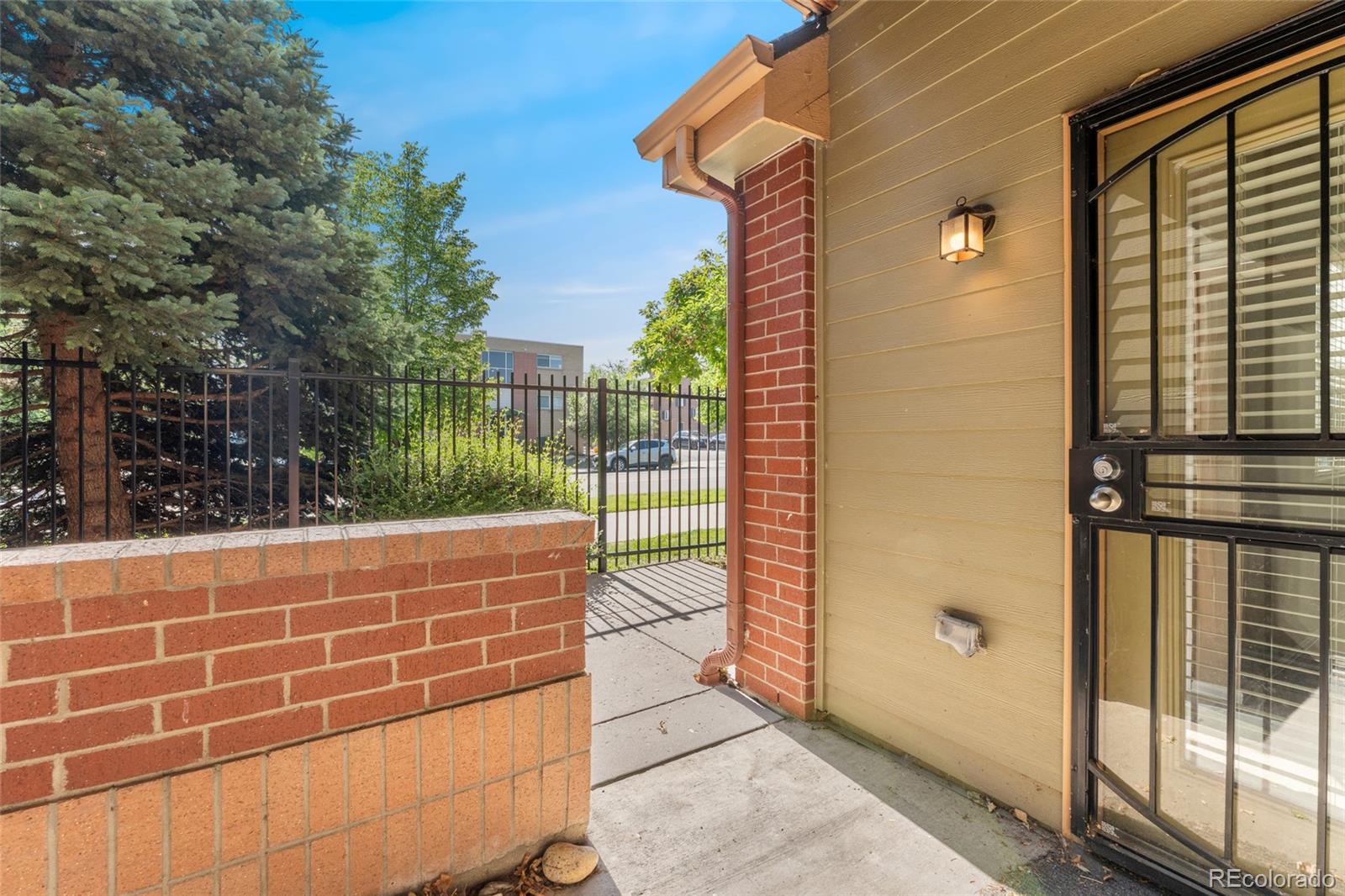 MLS Image #28 for 9637 e 5th avenue,denver, Colorado