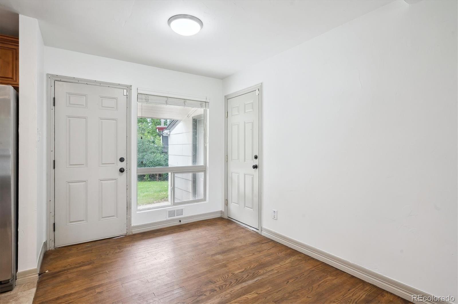 MLS Image #11 for 1420 s leyden street,denver, Colorado