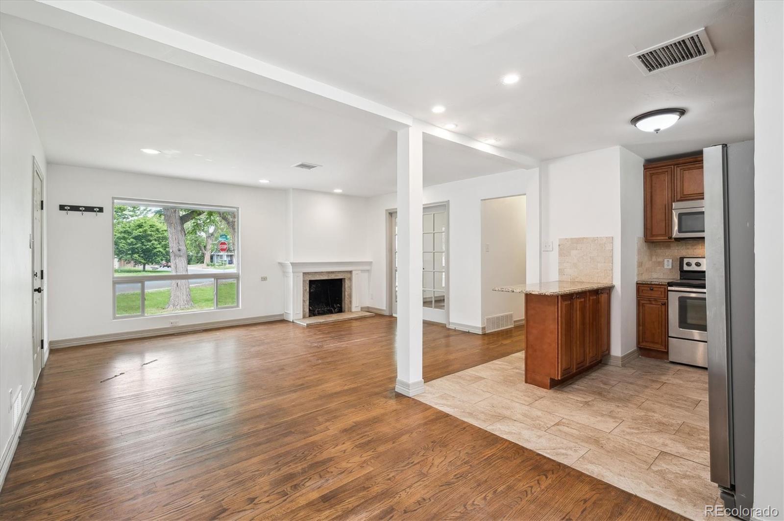 MLS Image #12 for 1420 s leyden street,denver, Colorado