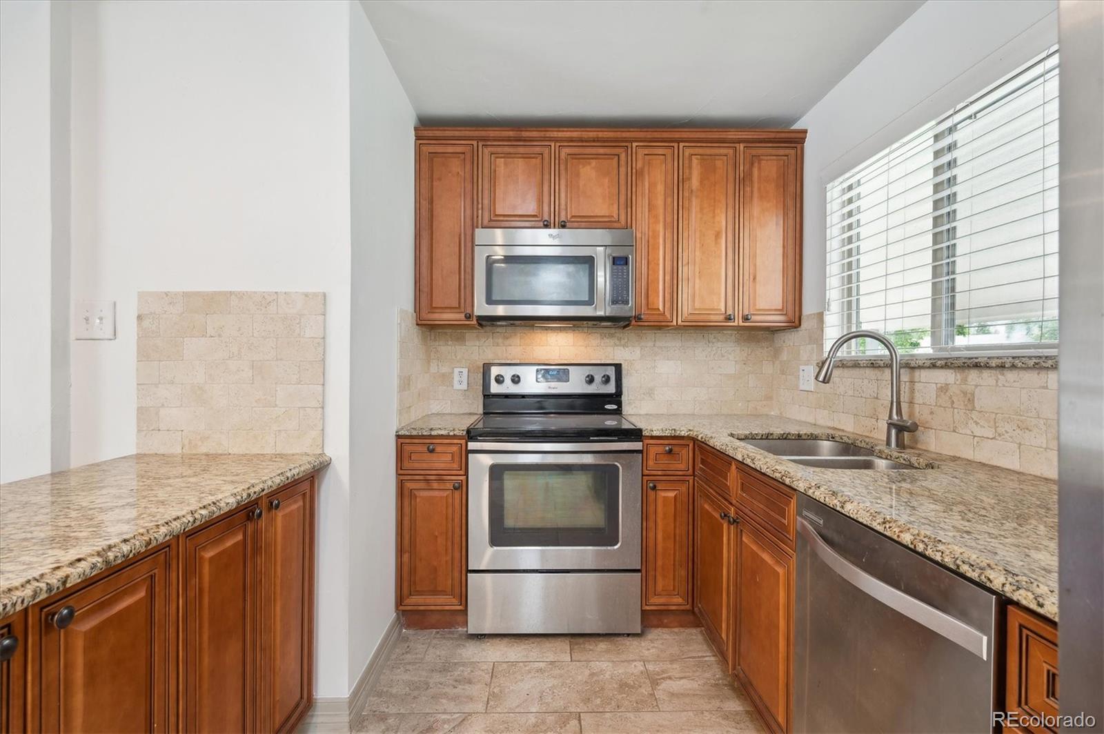 MLS Image #15 for 1420 s leyden street,denver, Colorado