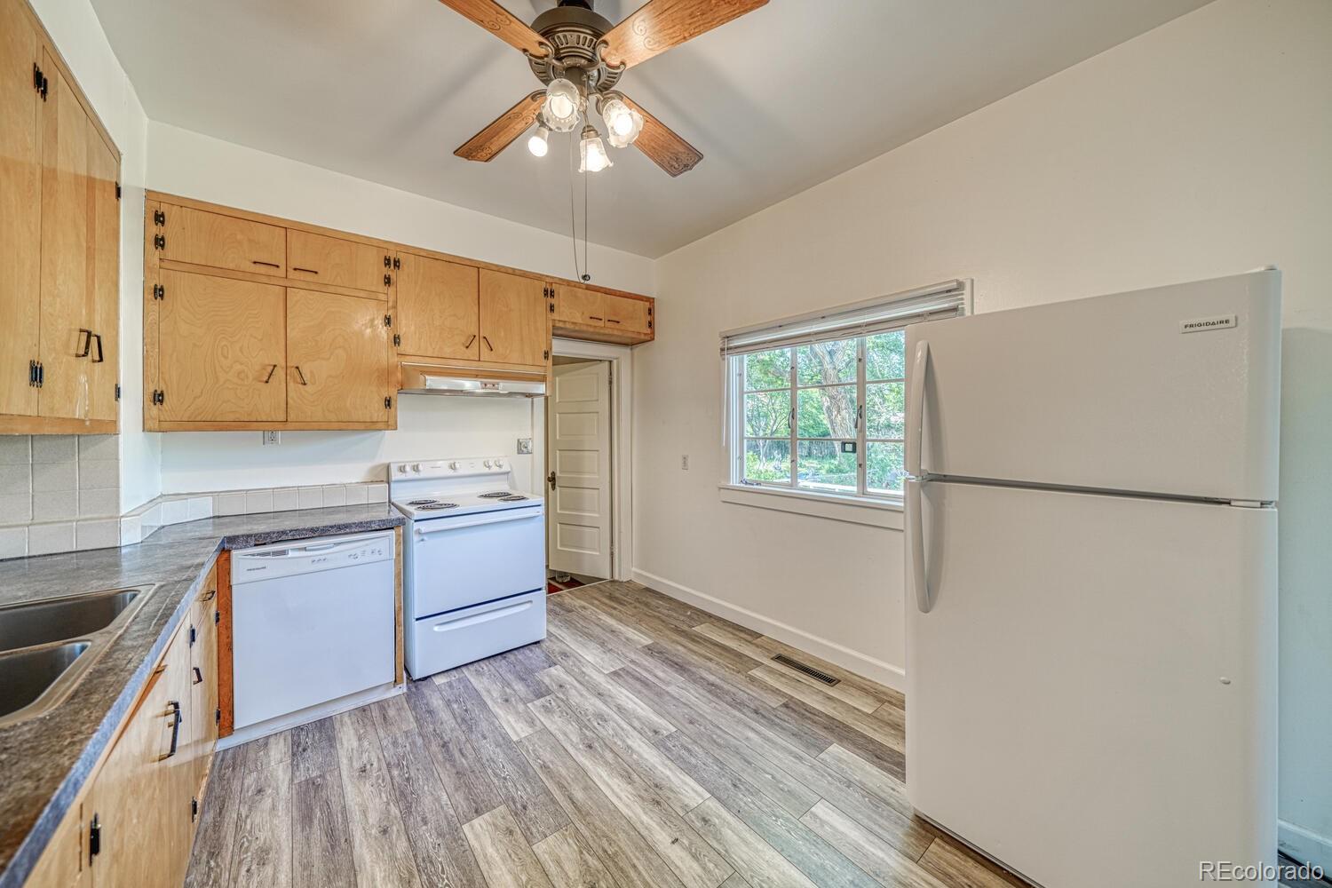 MLS Image #13 for 2226 n greenwood street,pueblo, Colorado