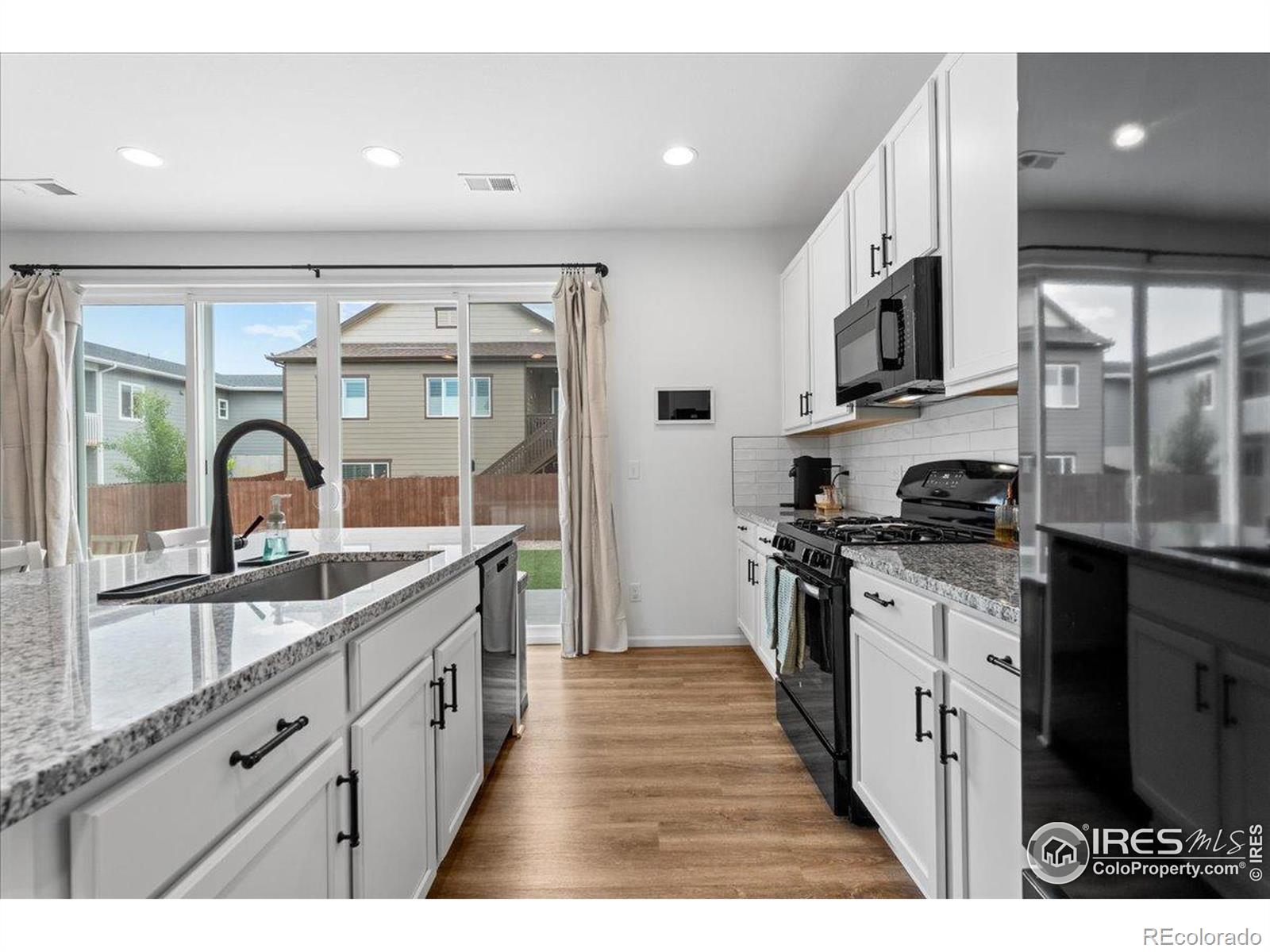 MLS Image #10 for 5523  bay hill drive,windsor, Colorado