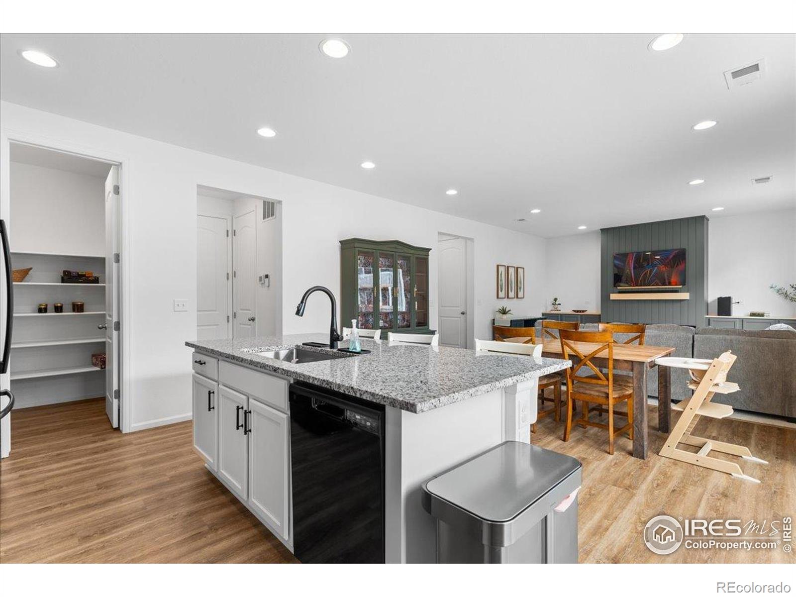 MLS Image #9 for 5523  bay hill drive,windsor, Colorado