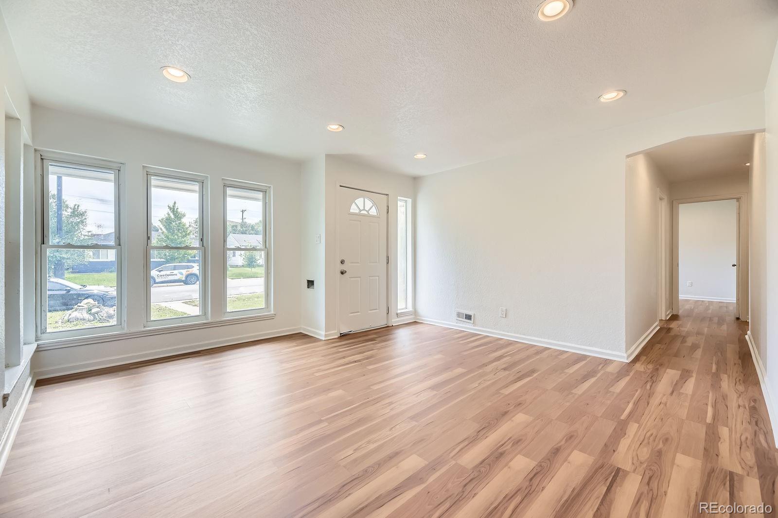 MLS Image #5 for 1325  lima street,aurora, Colorado