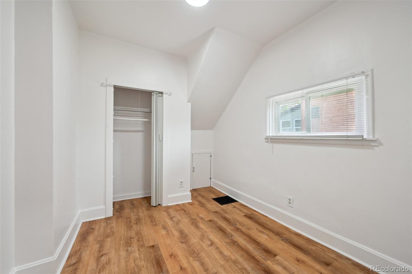 MLS Image #11 for 253 n lincoln street,denver, Colorado