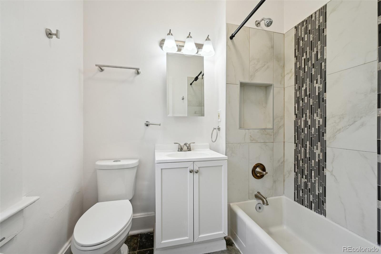 MLS Image #15 for 253 n lincoln street,denver, Colorado