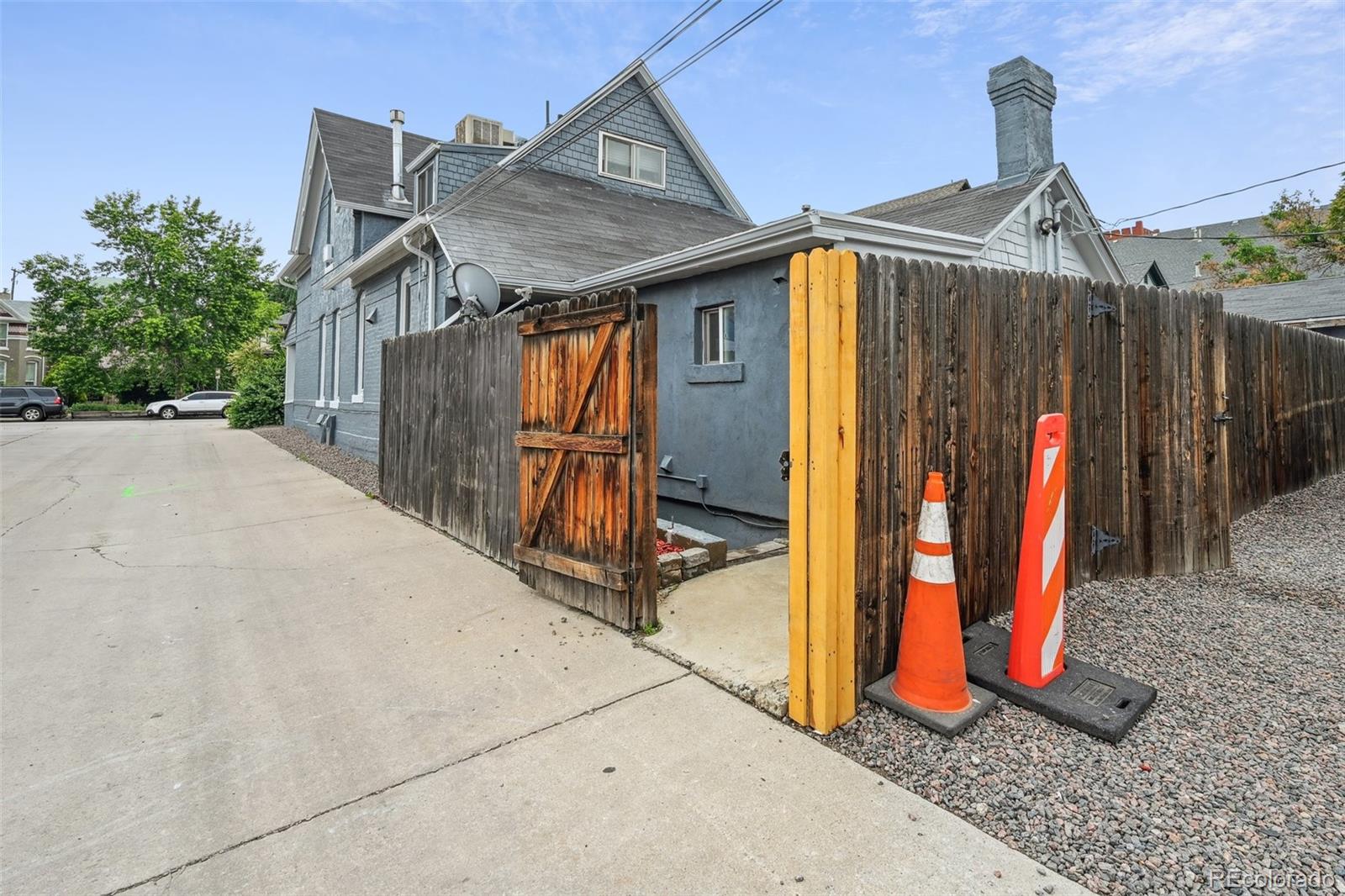MLS Image #38 for 253 n lincoln street,denver, Colorado
