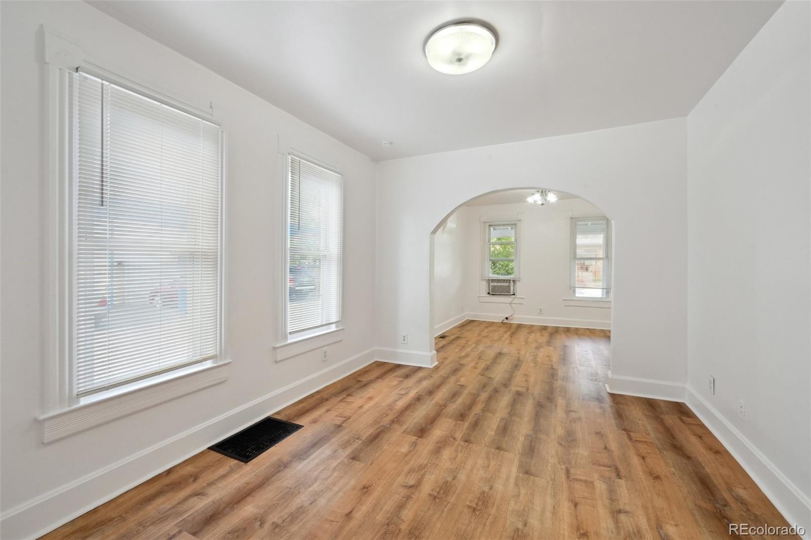 MLS Image #6 for 253 n lincoln street,denver, Colorado