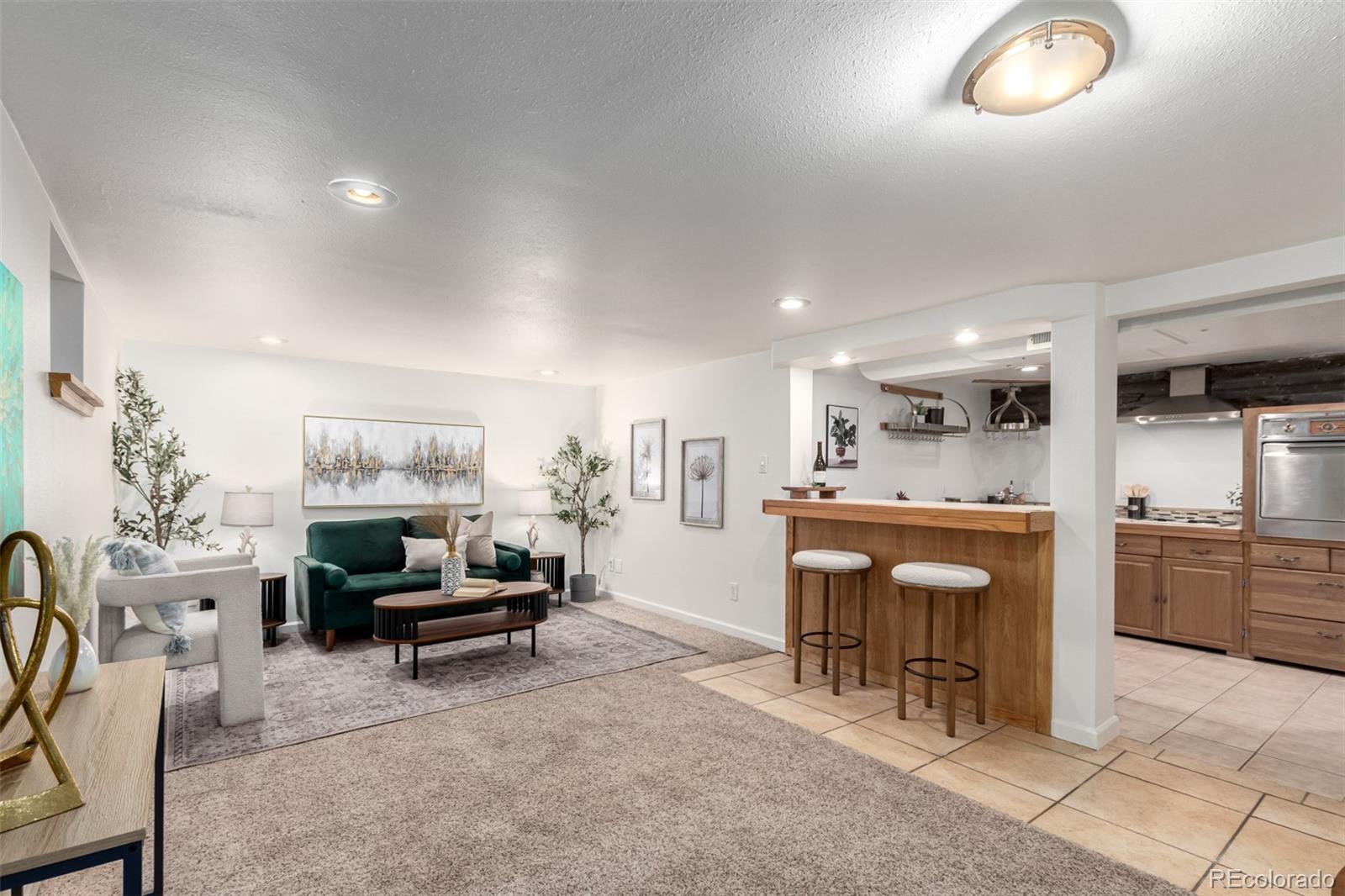 MLS Image #14 for 2745 n saint paul street,denver, Colorado