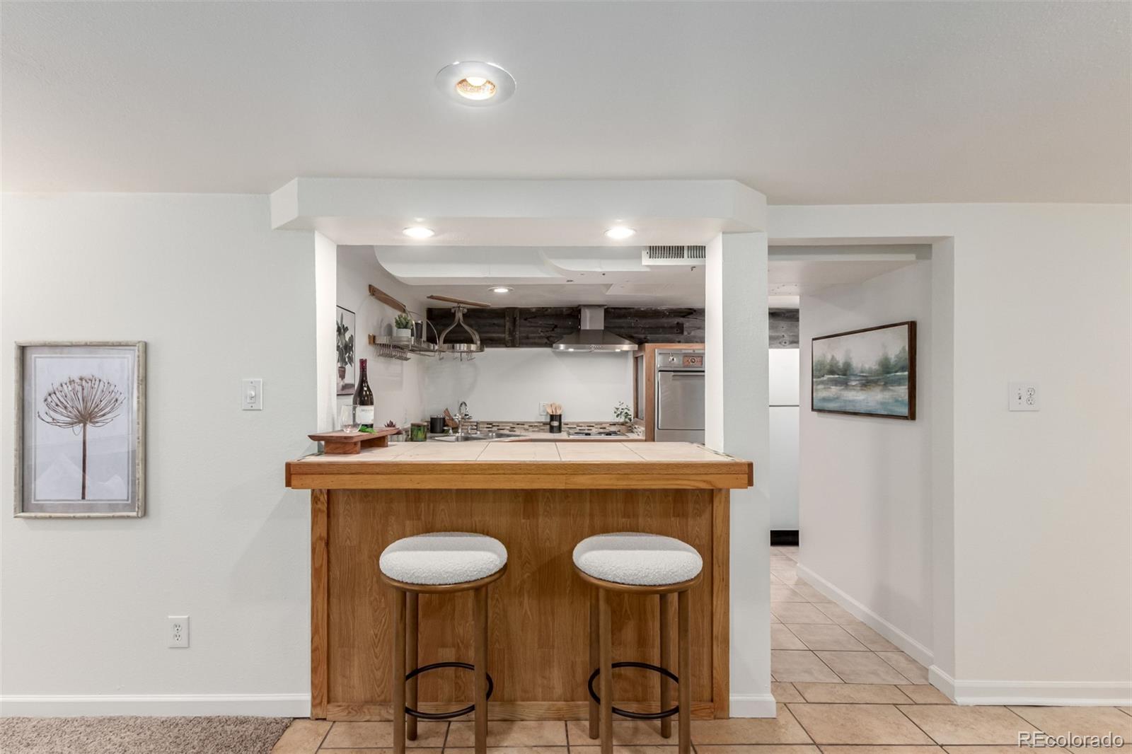 MLS Image #15 for 2745 n saint paul street,denver, Colorado