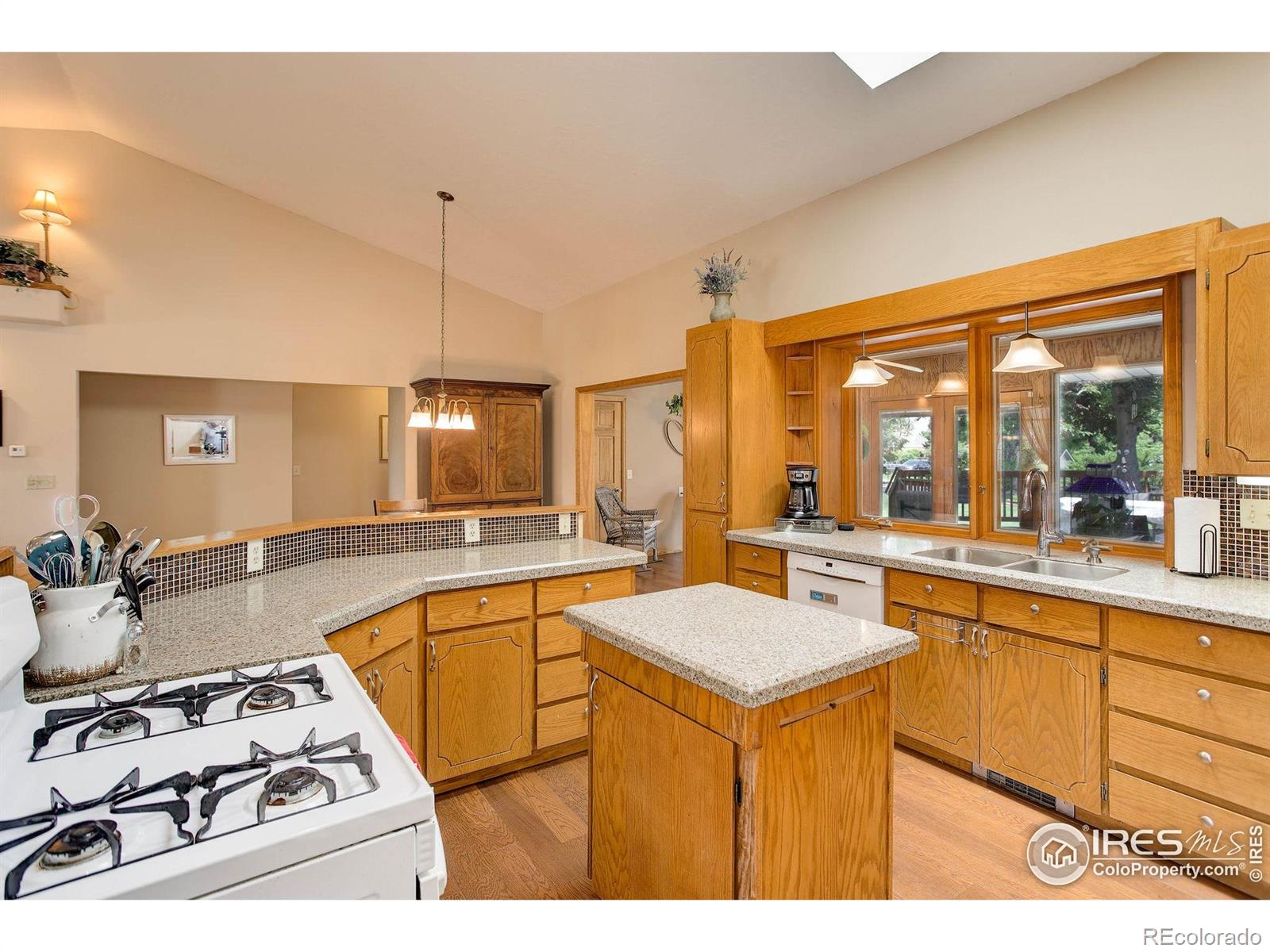 MLS Image #10 for 6512  fossil crest drive,fort collins, Colorado