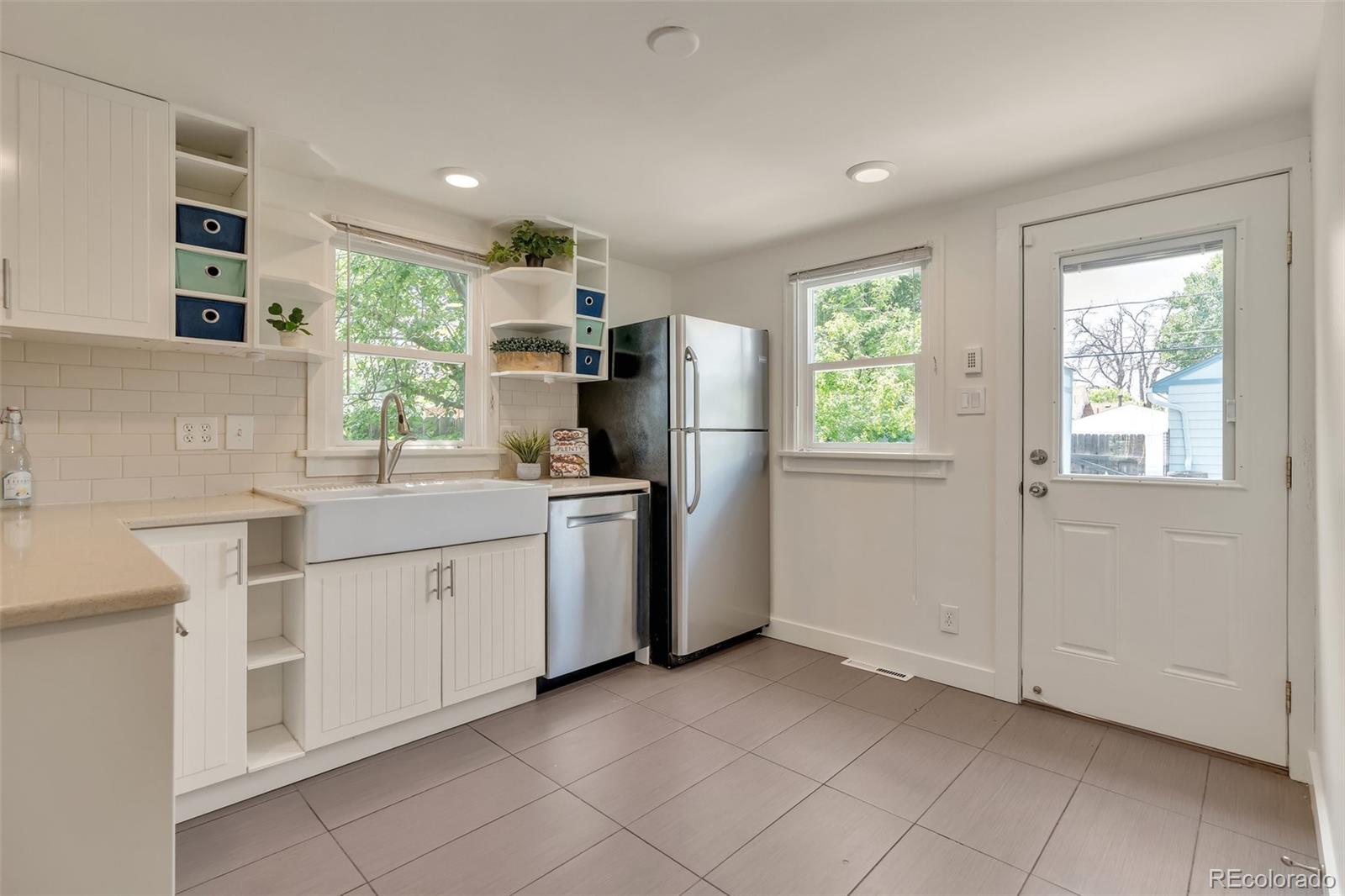 MLS Image #13 for 4079 s bannock street,englewood, Colorado