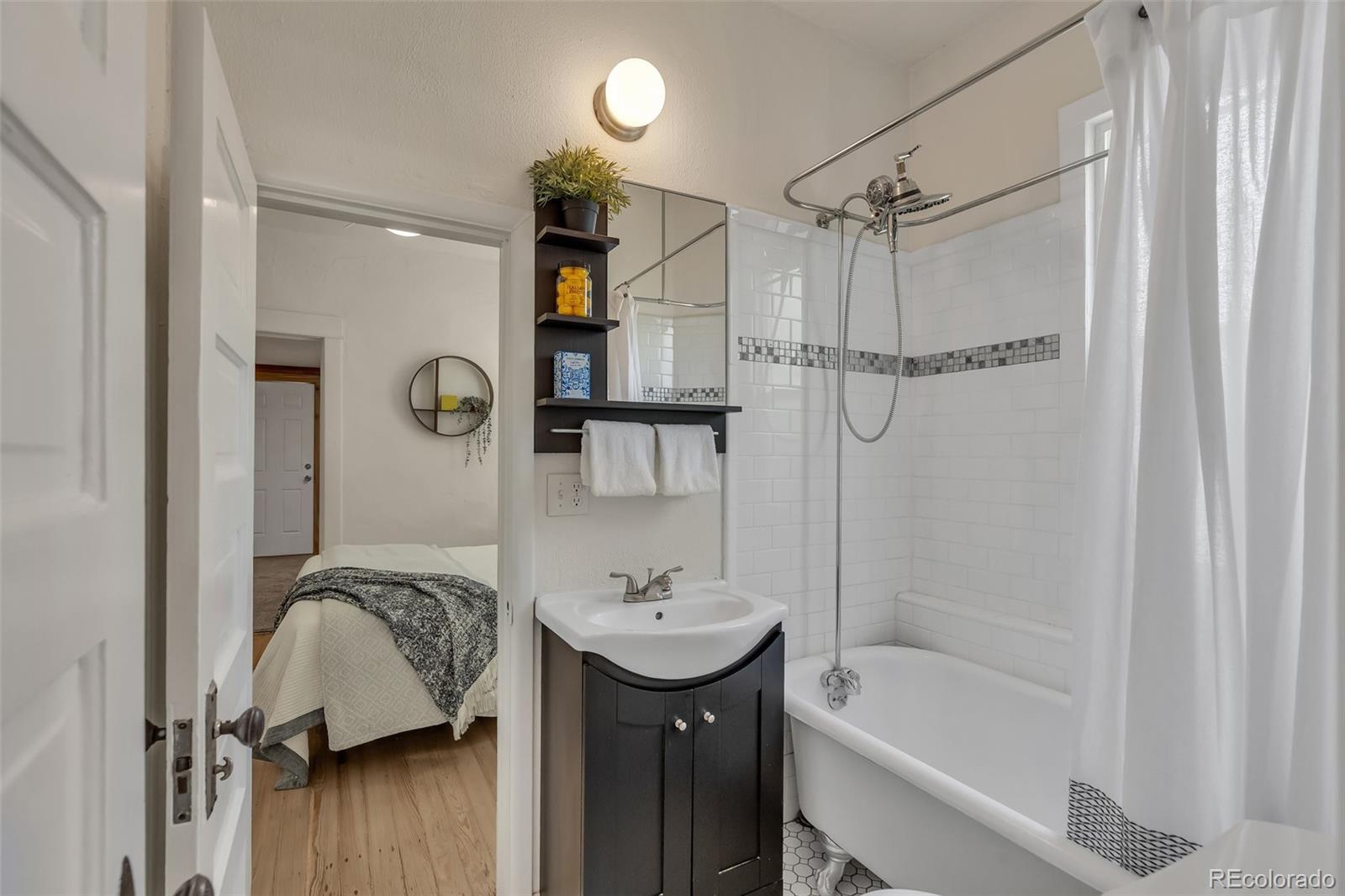 MLS Image #18 for 4079 s bannock street,englewood, Colorado