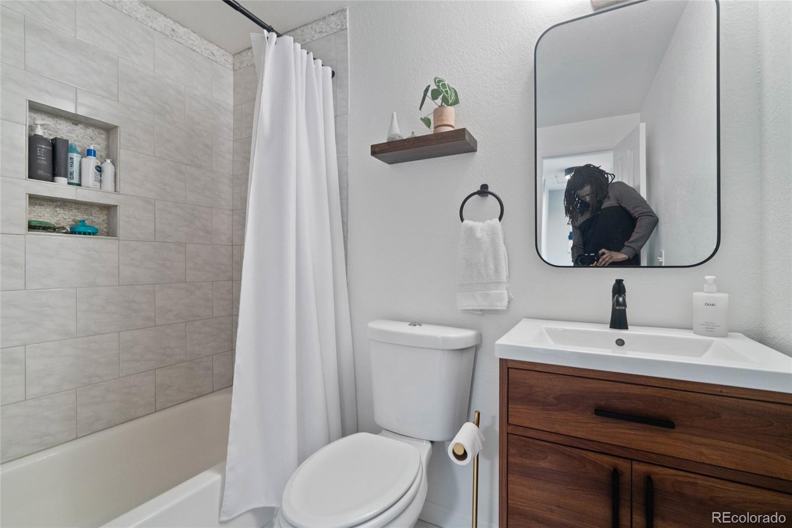 MLS Image #12 for 5170  deephaven court,denver, Colorado